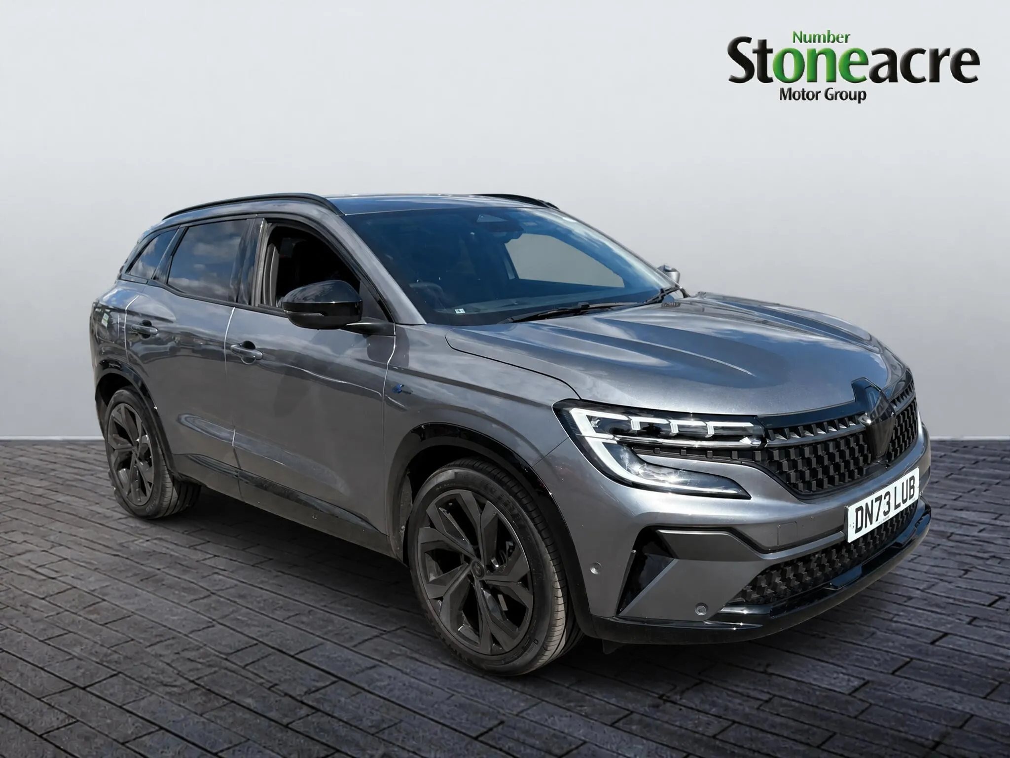 Renault Austral E-Tech listing photo