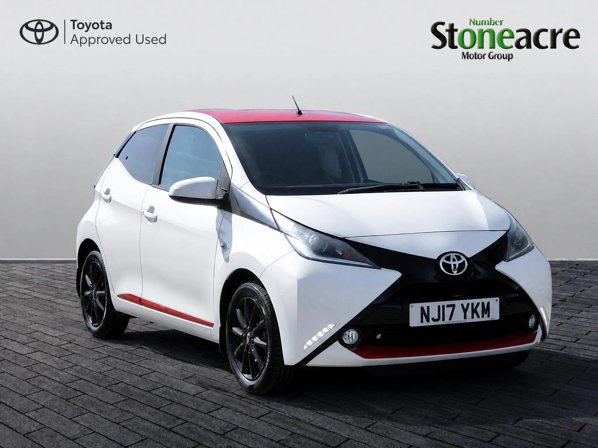 Toyota AYGO listing photo