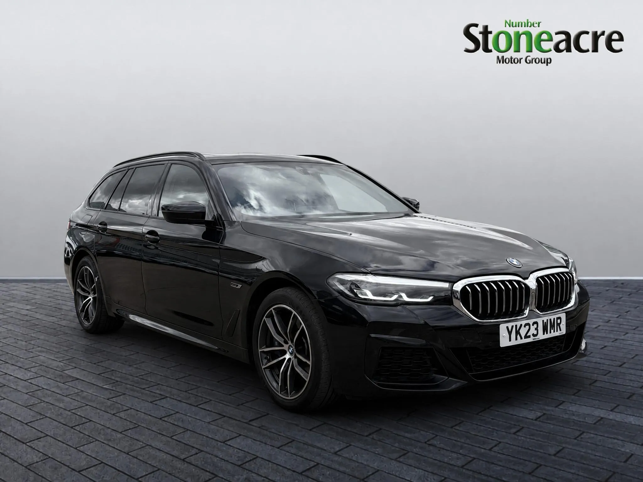 BMW 5 Series listing photo