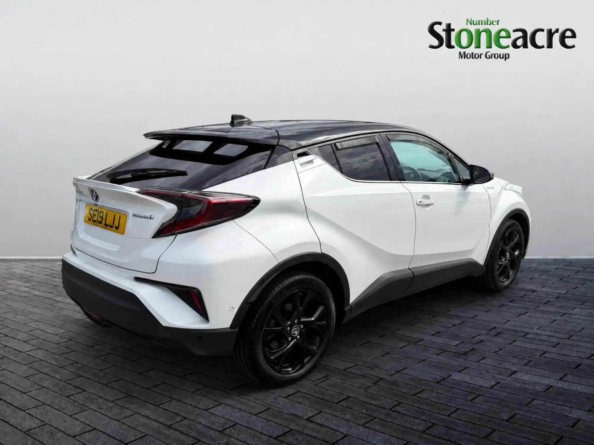 Toyota C-HR Self-Charging Hybrid Image 3