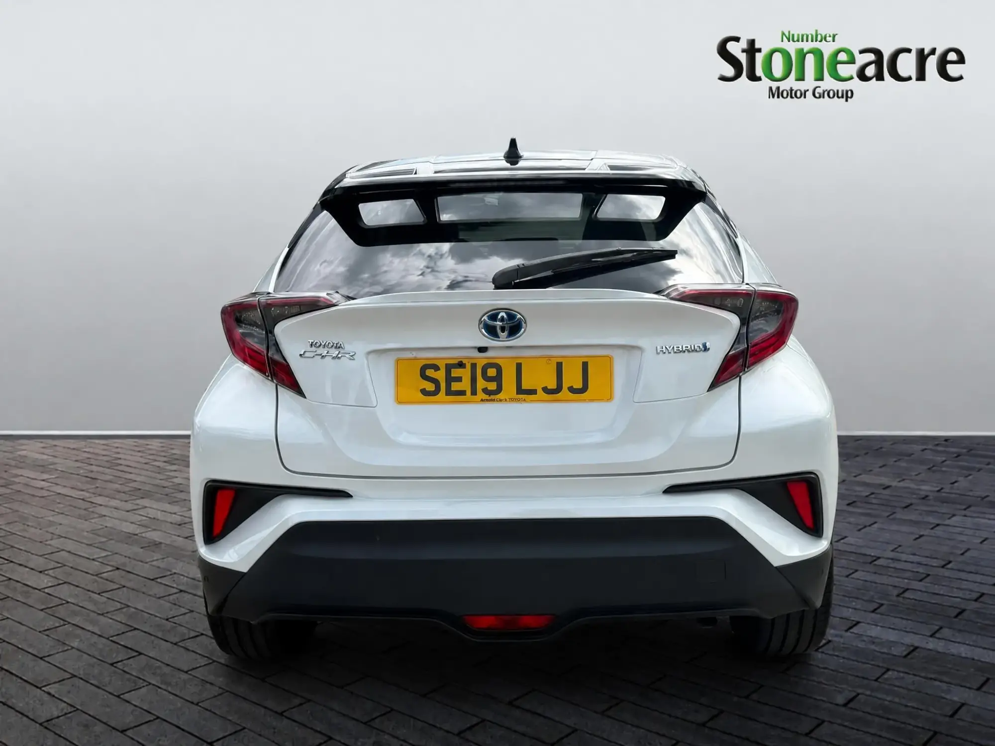 Toyota C-HR Self-Charging Hybrid Image 4