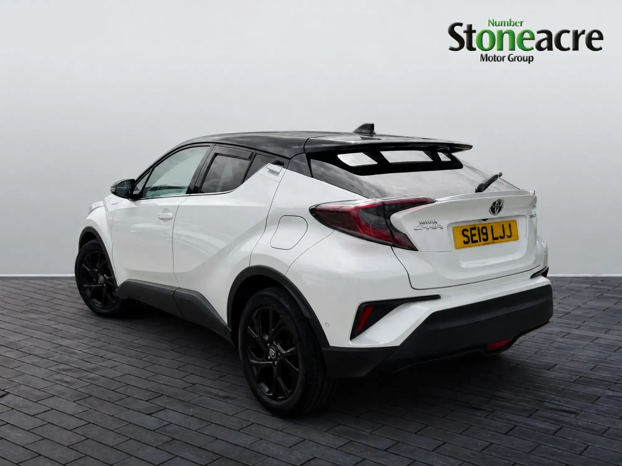 Toyota C-HR Self-Charging Hybrid Image 5
