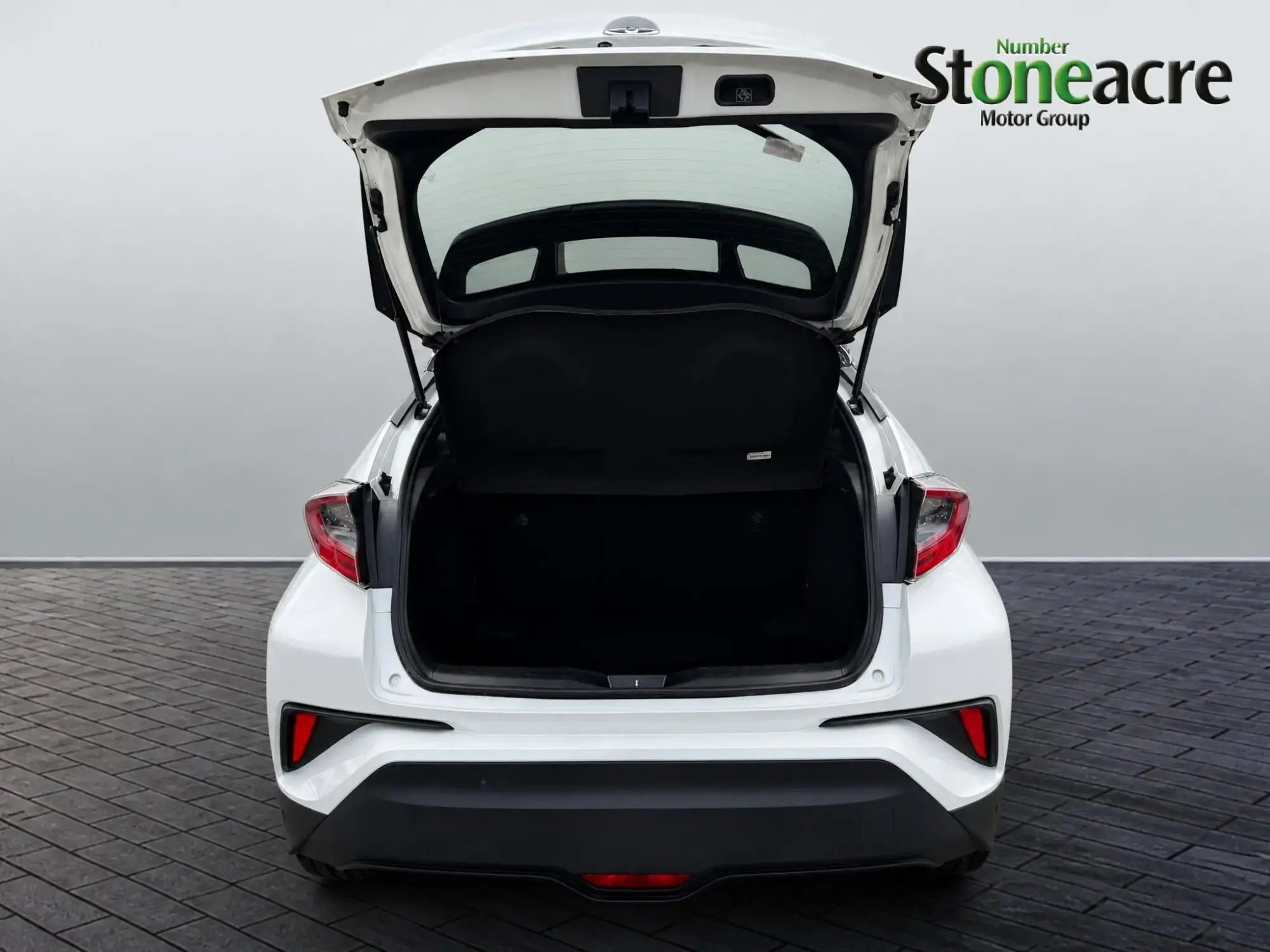 Toyota C-HR Self-Charging Hybrid Image 9