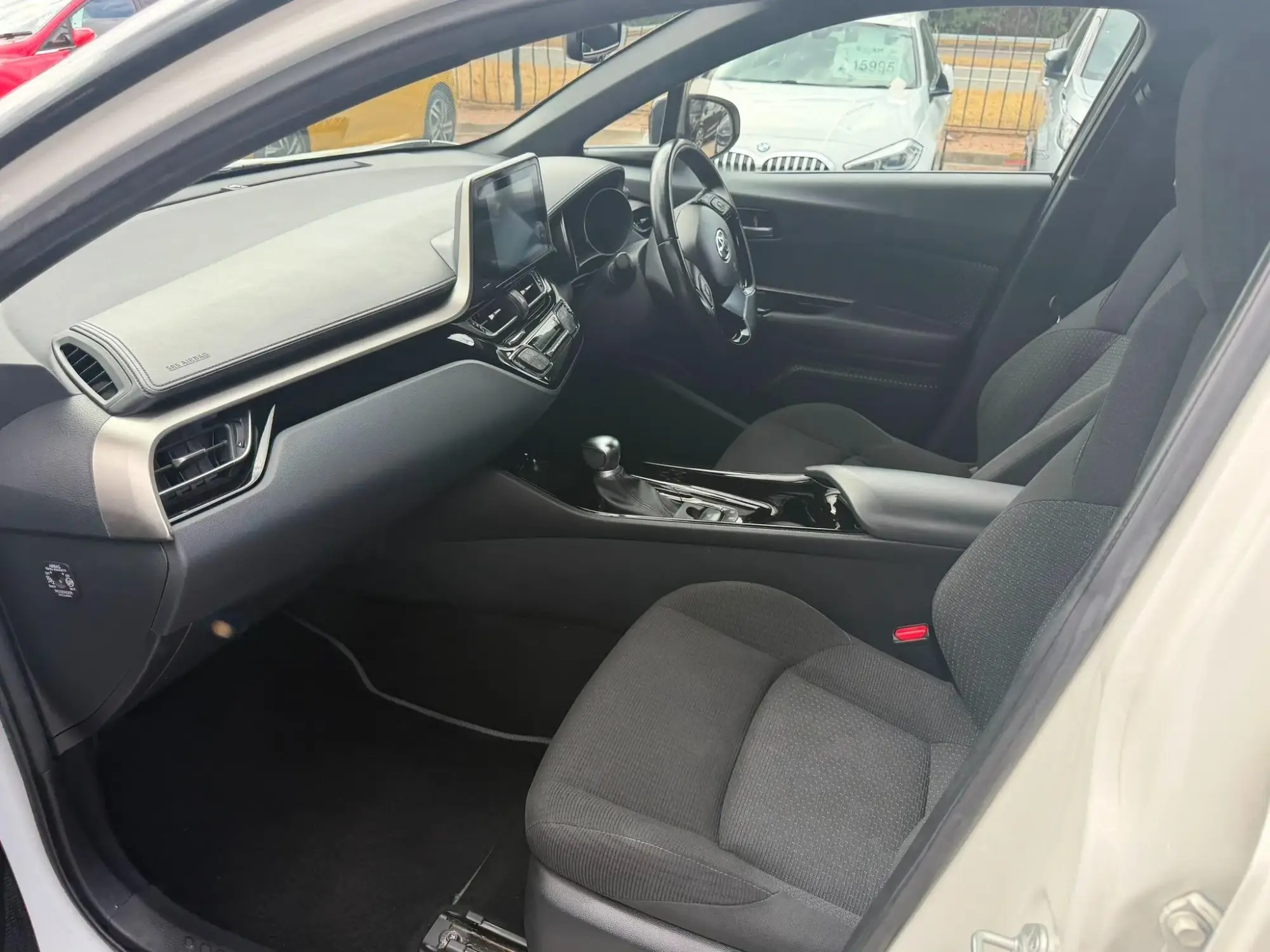 Toyota C-HR Self-Charging Hybrid Image 13