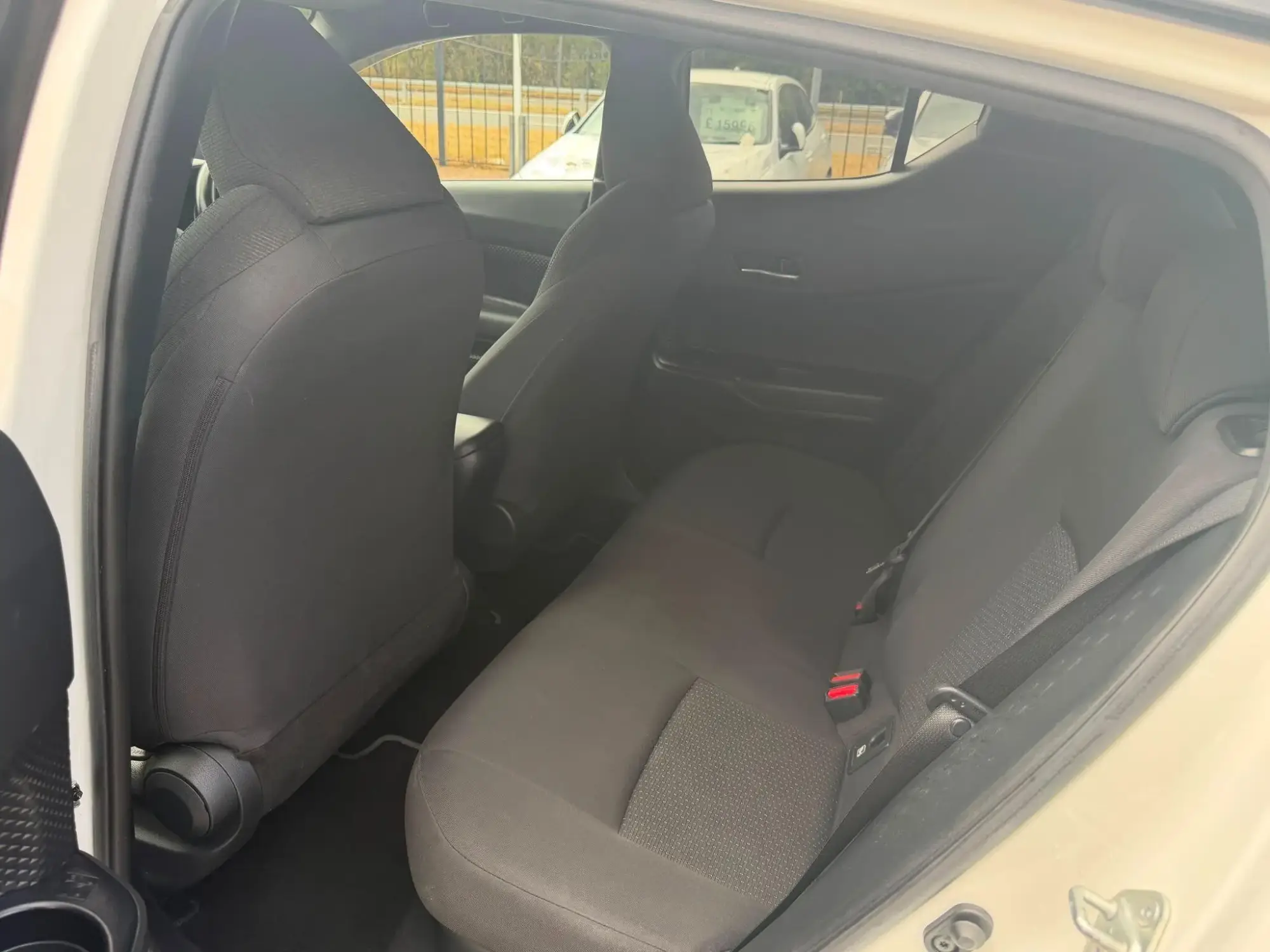 Toyota C-HR Self-Charging Hybrid Image 15