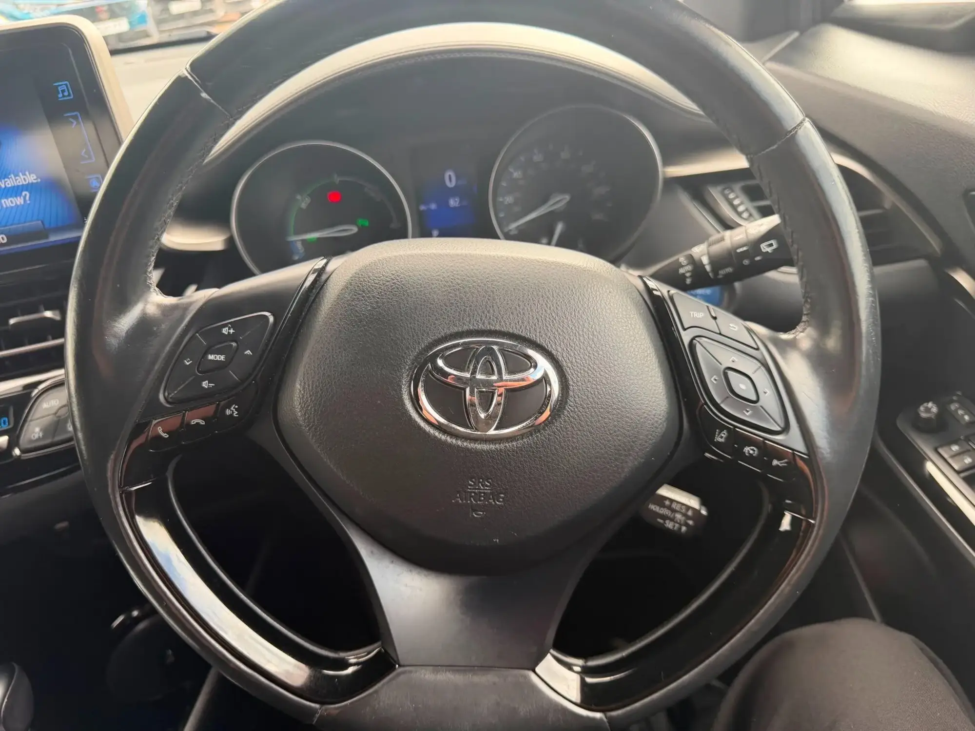Toyota C-HR Self-Charging Hybrid Image 16