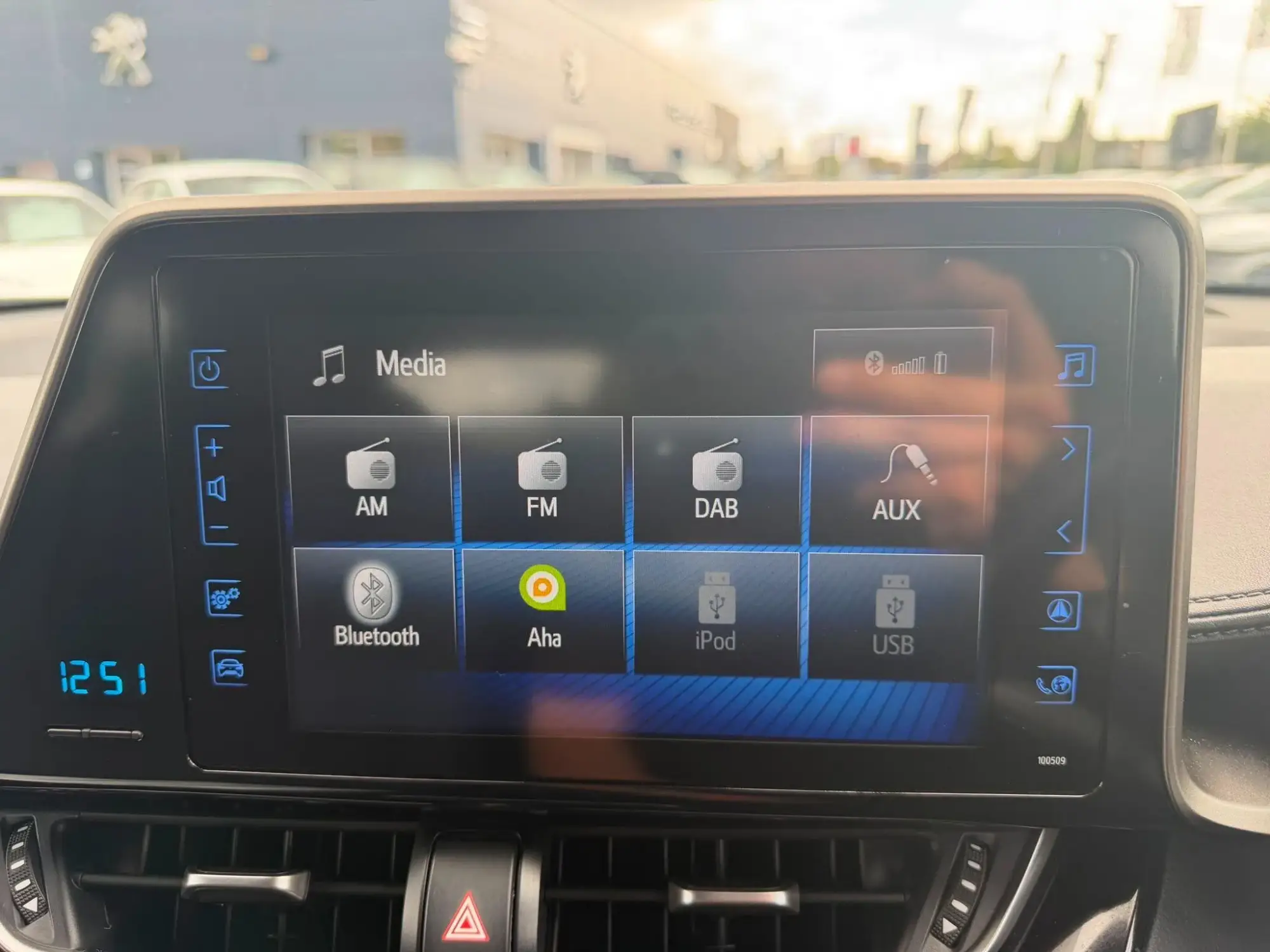 Toyota C-HR Self-Charging Hybrid Image 24
