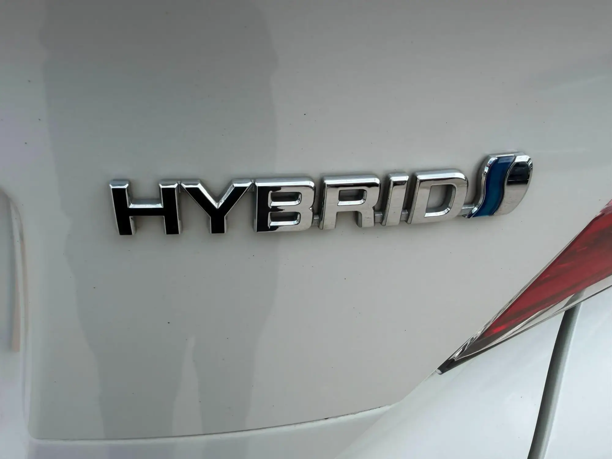 Toyota C-HR Self-Charging Hybrid Image 35