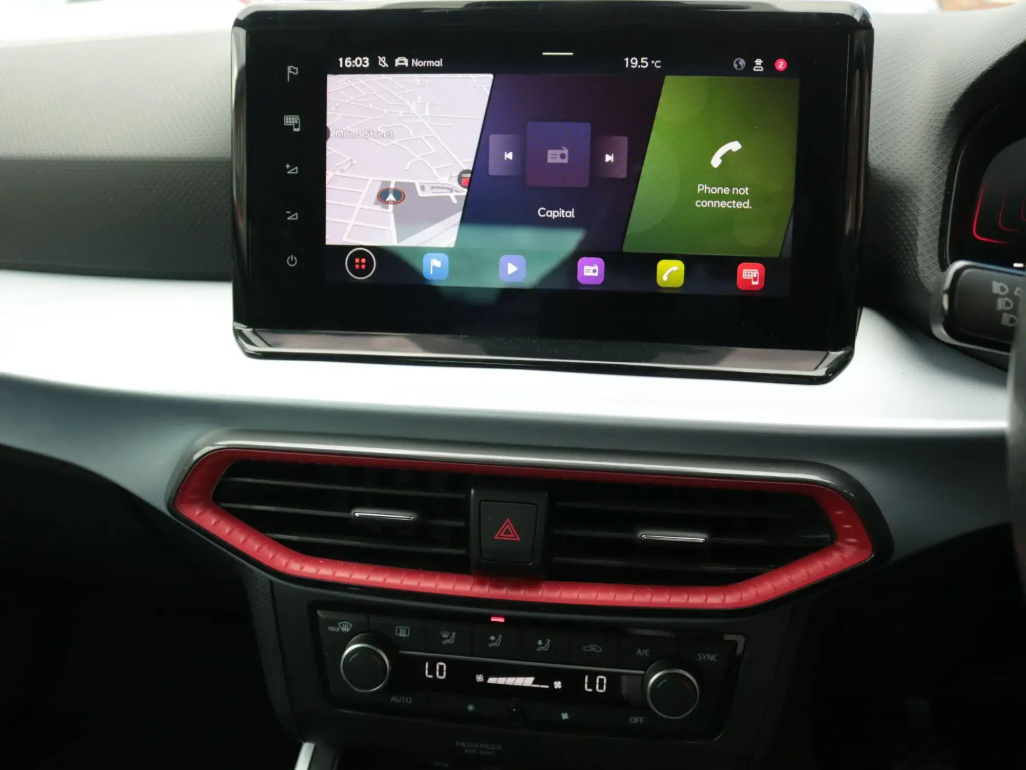 SEAT Arona Image 18