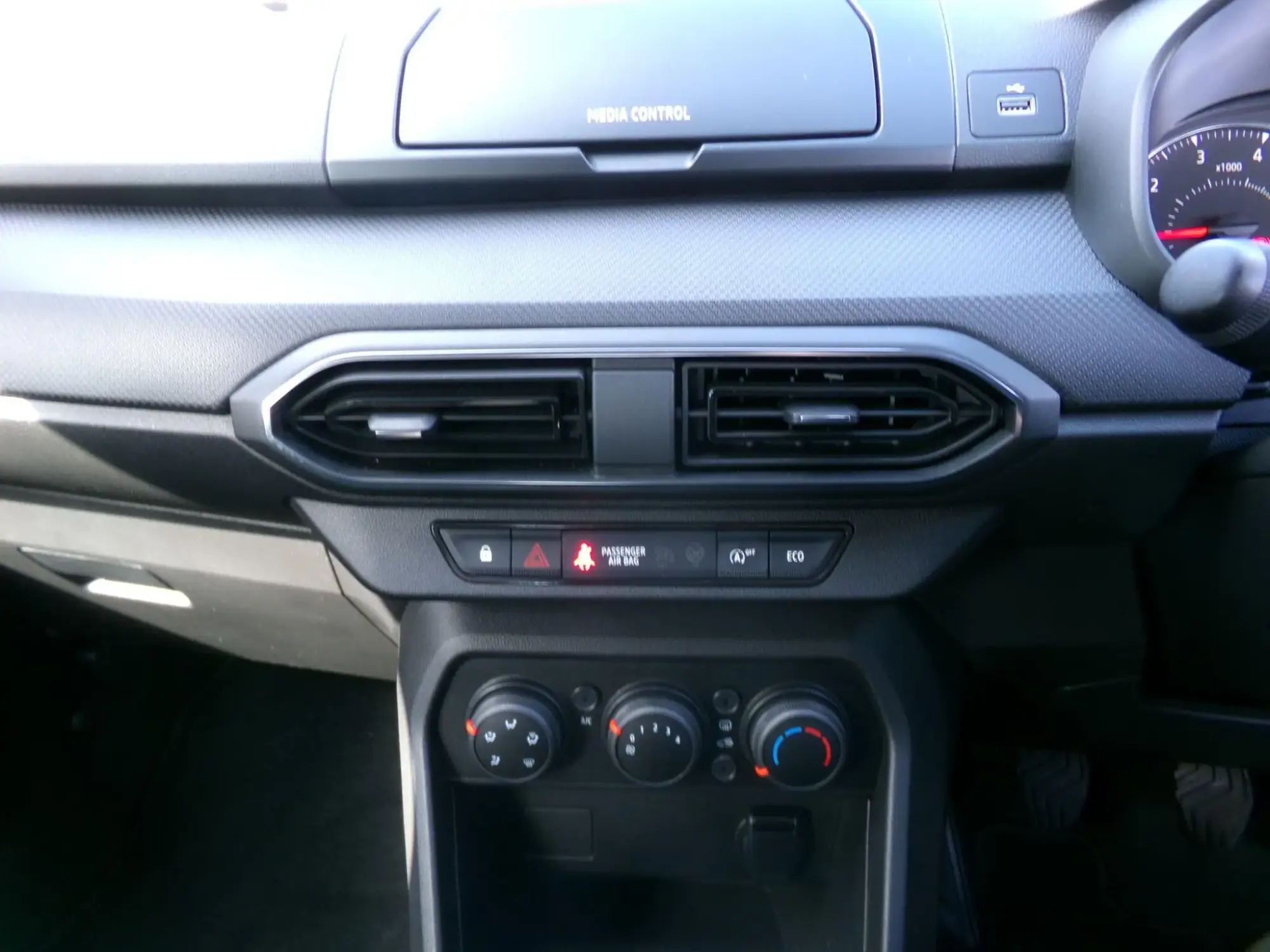 Dacia Sandero Image 14