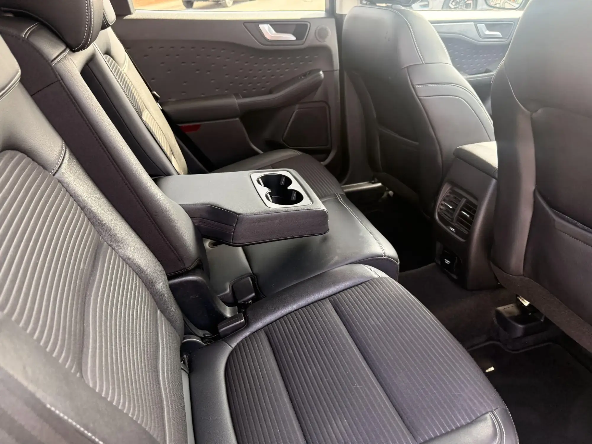 Ford Kuga Image 12