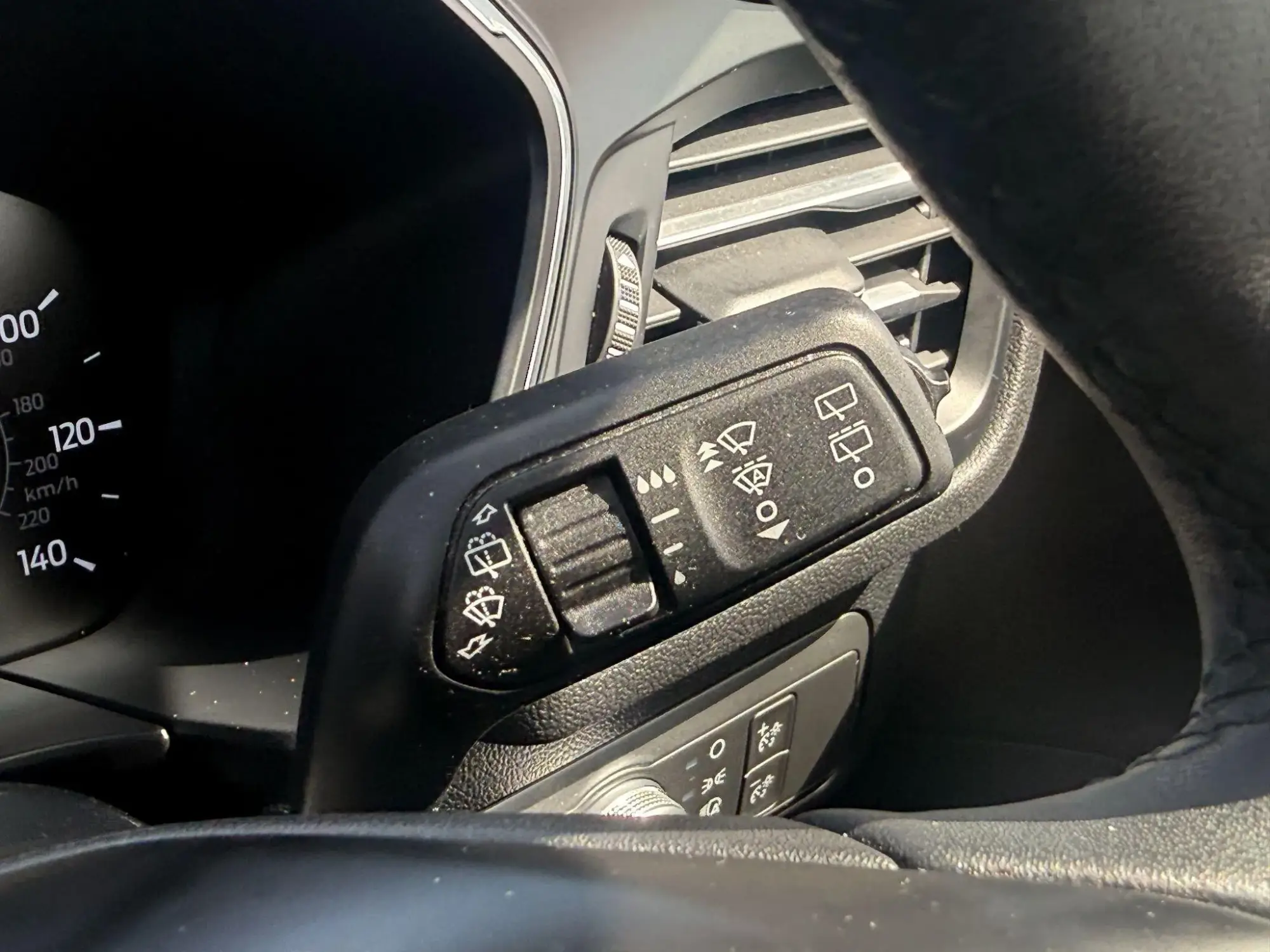 Ford Kuga Image 16