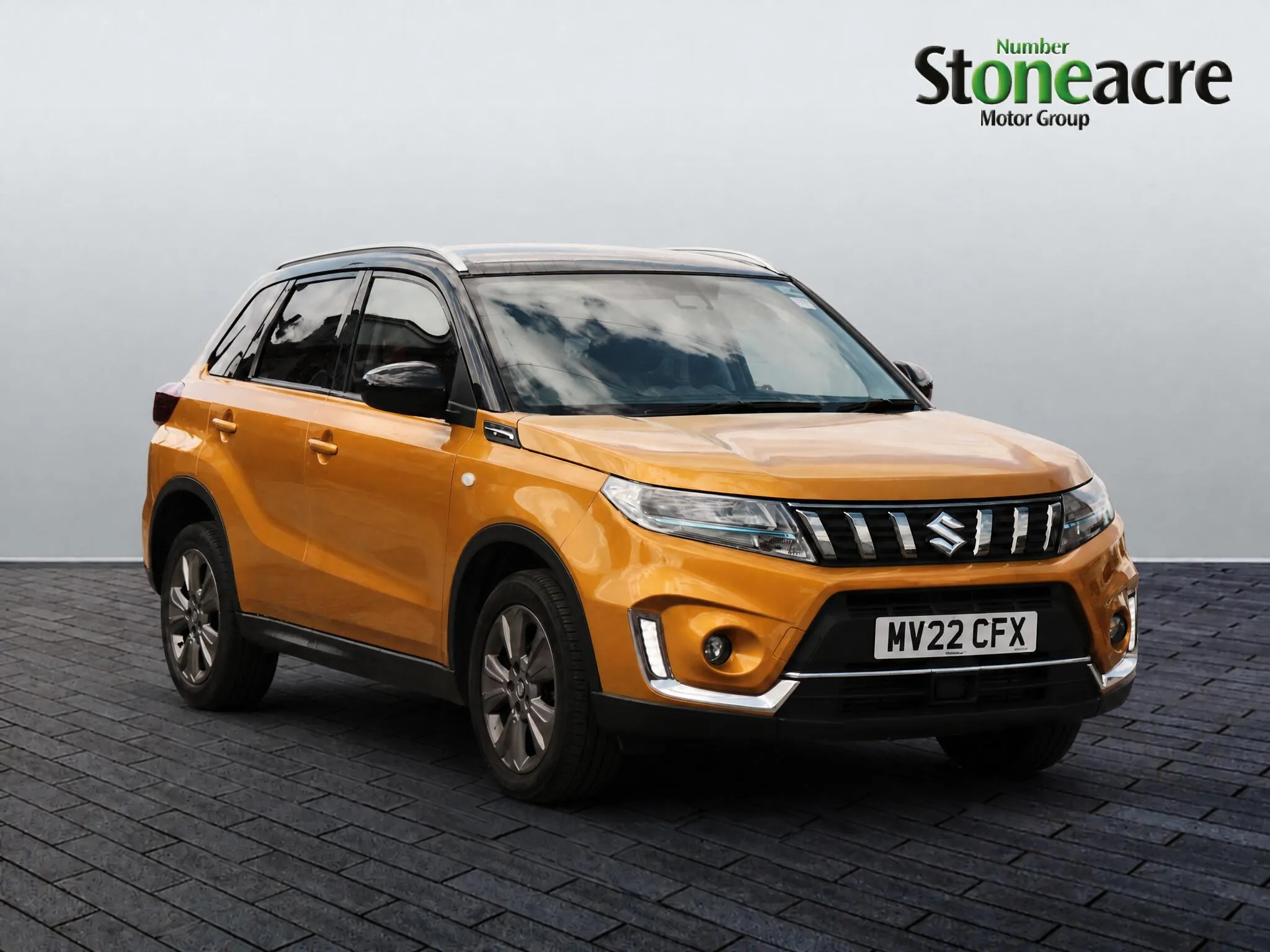 Suzuki Vitara listing photo