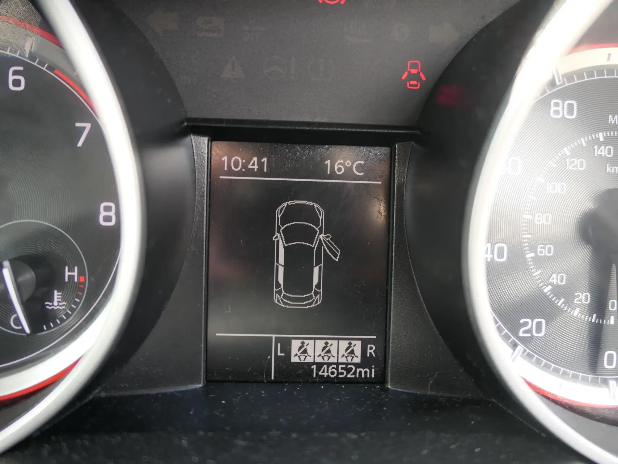 Suzuki Swift Image 13 Suzuki Swift Image 13
