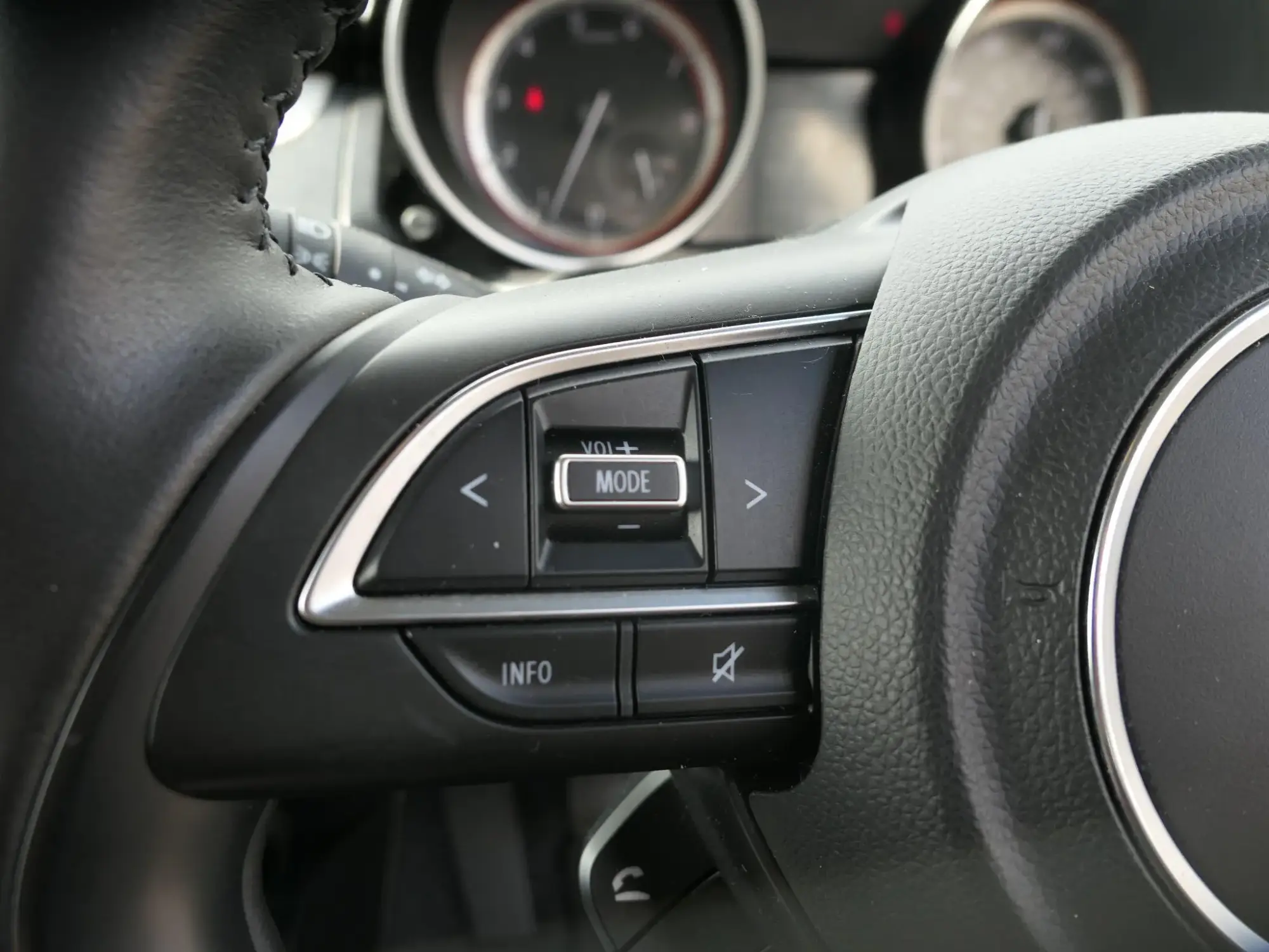 Suzuki Swift Image 21 Suzuki Swift Image 21