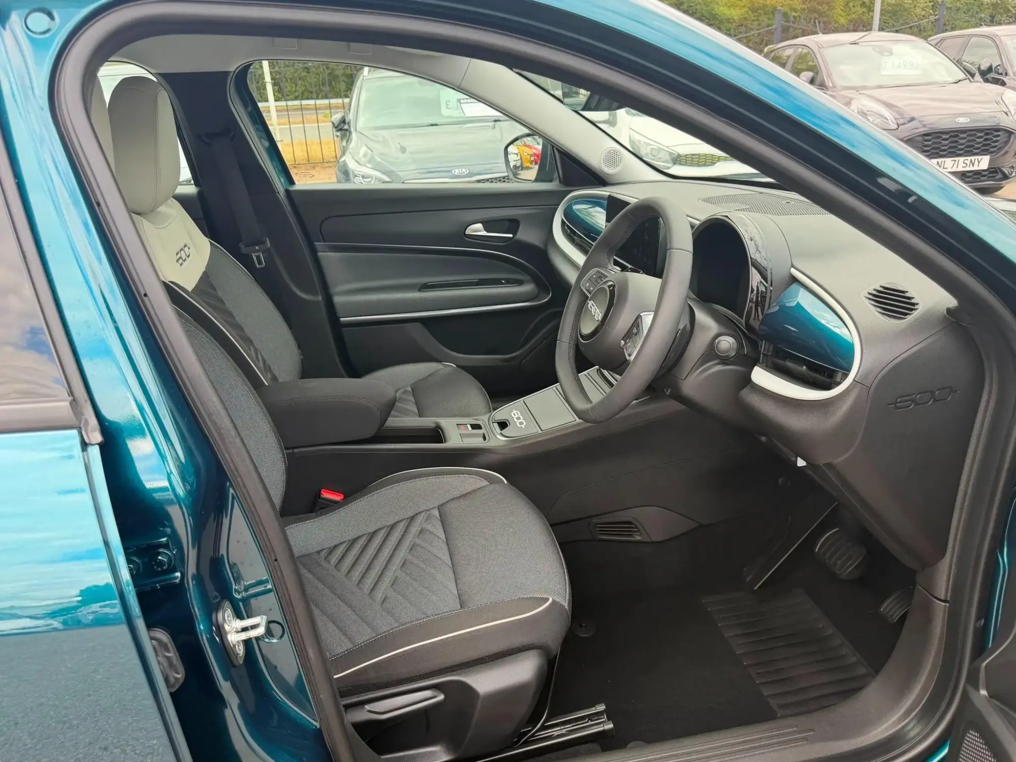 Fiat 600 Petrol Image 15 Fiat 600 Petrol Image 15