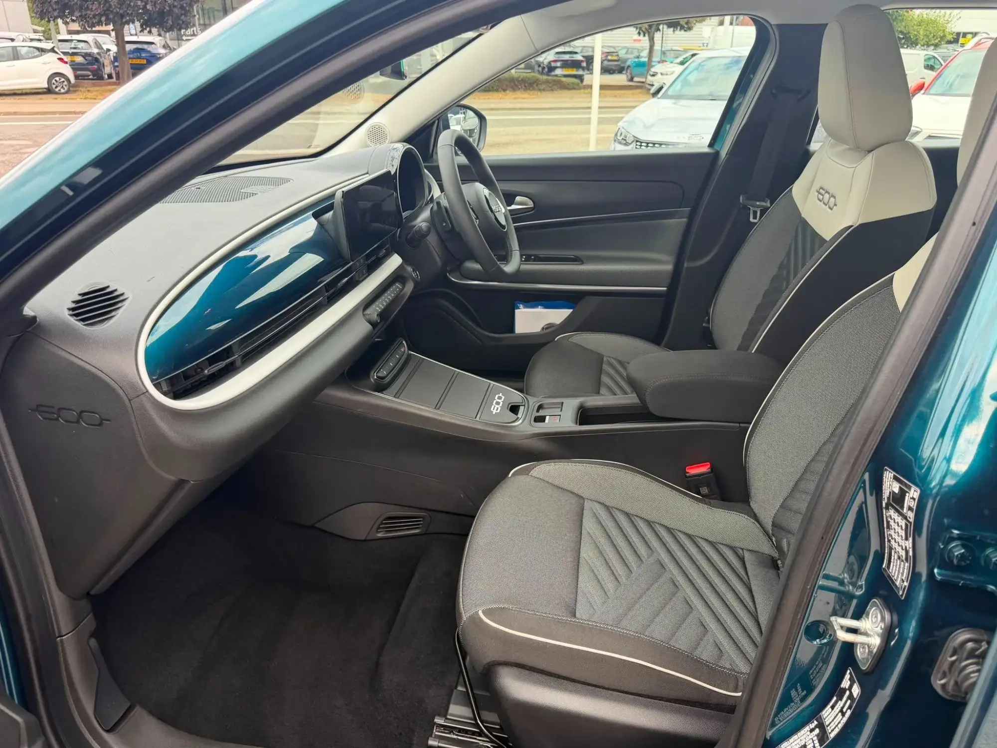Fiat 600 Petrol Image 16 Fiat 600 Petrol Image 16