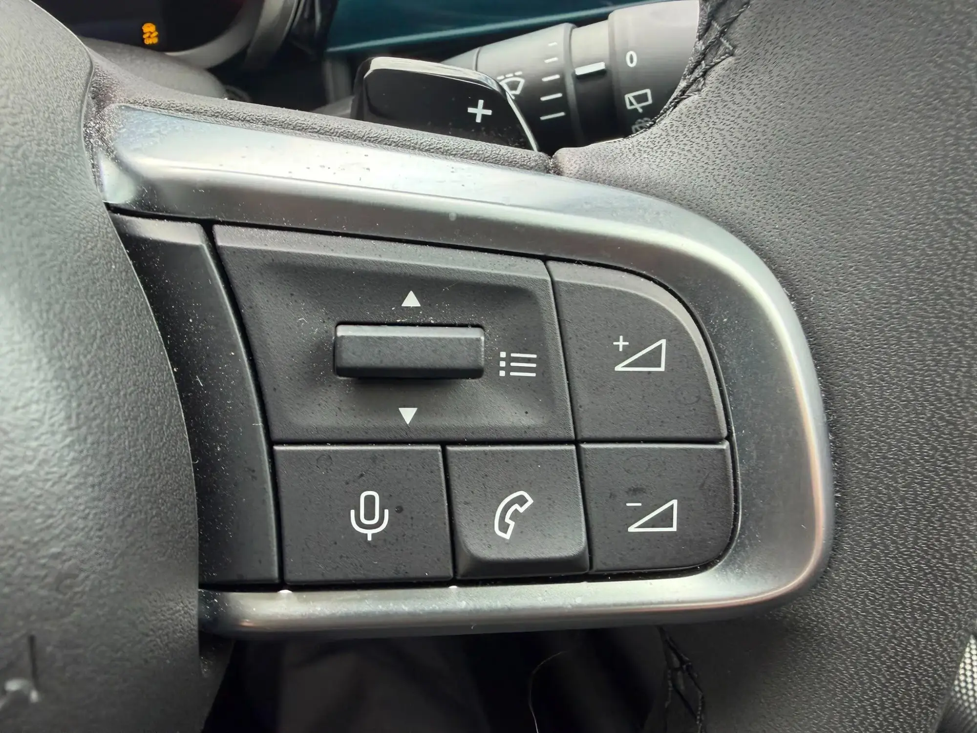 Fiat 600 Petrol Image 21 Fiat 600 Petrol Image 21