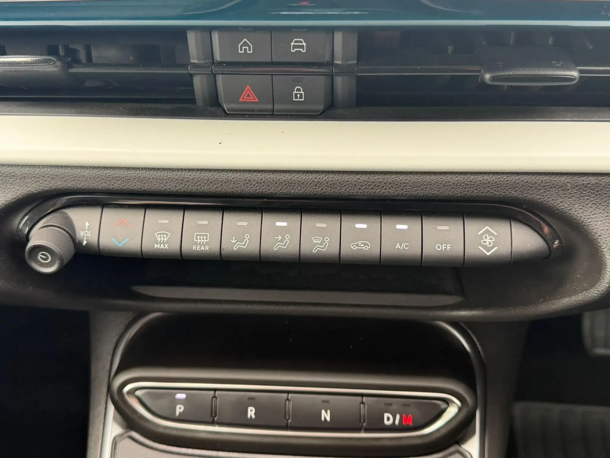 Fiat 600 Petrol Image 30 Fiat 600 Petrol Image 30