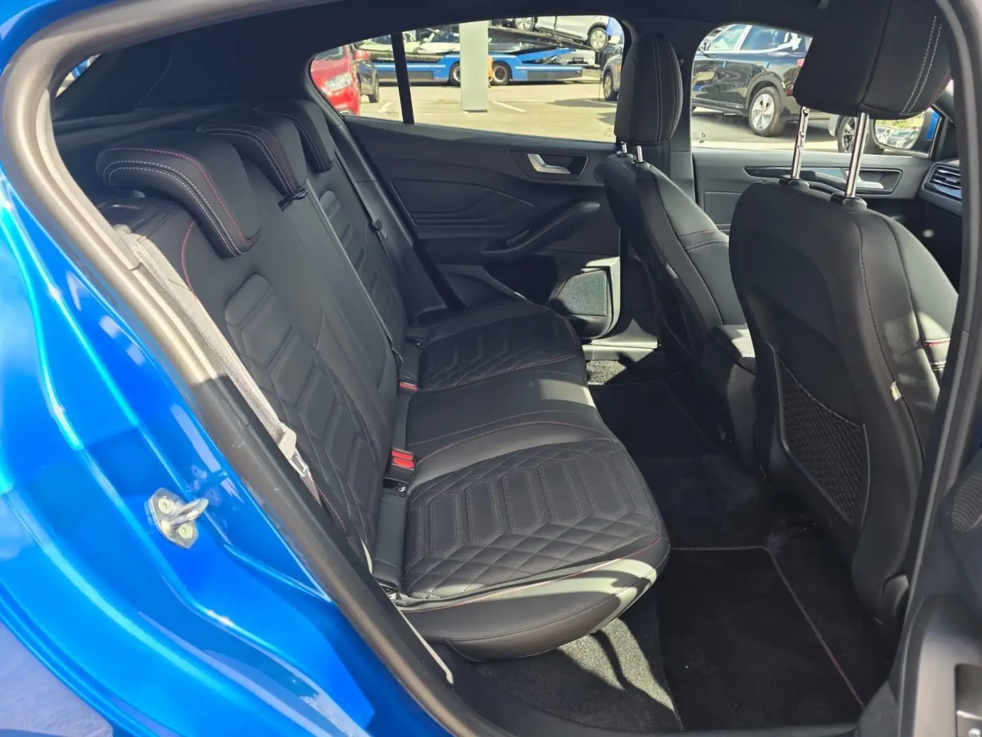 Ford Focus Image 10