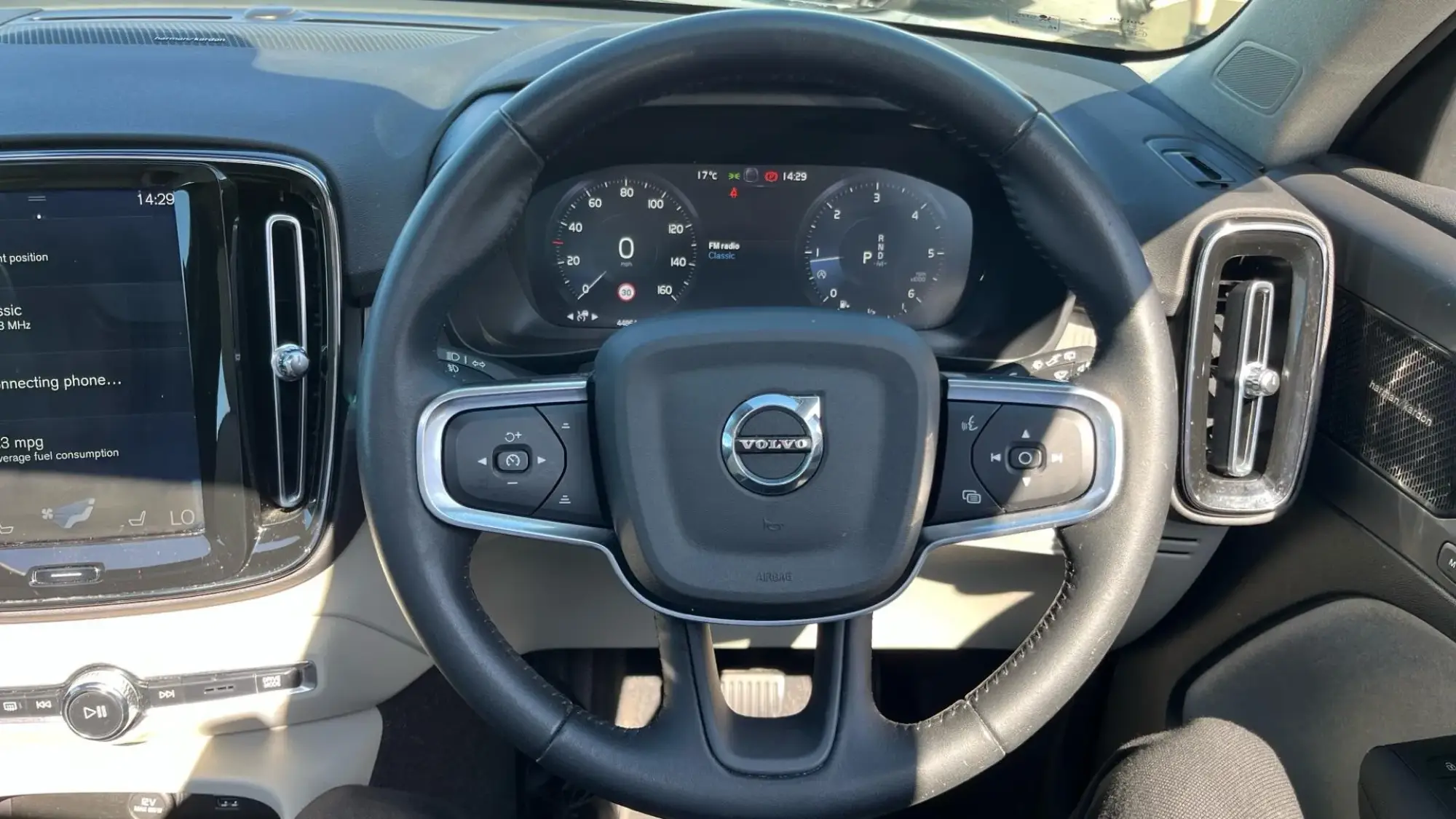 Volvo XC40 Image 10
