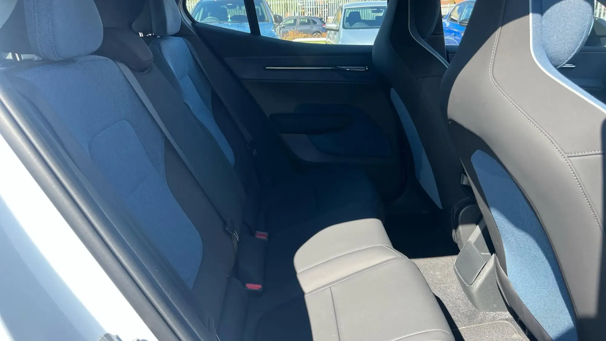 Volvo EX30 Image 6