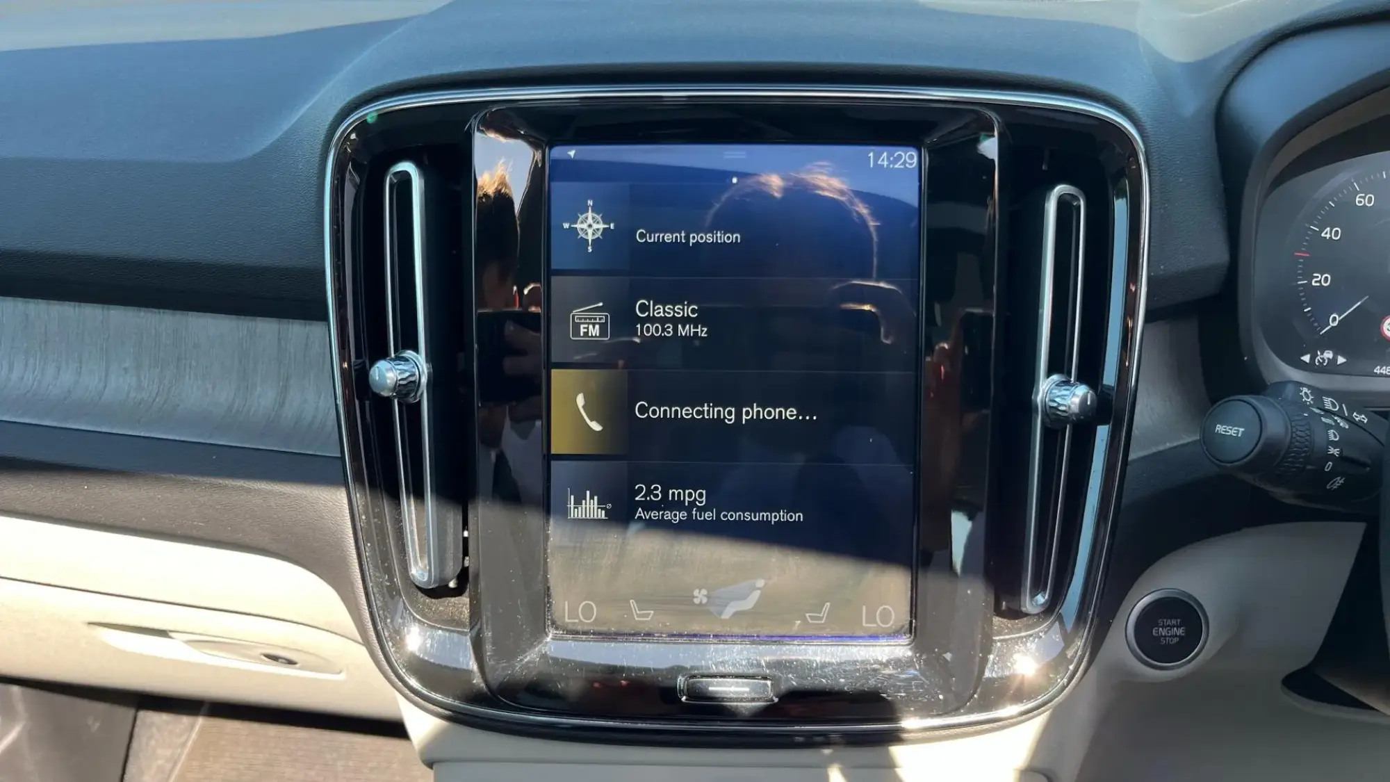 Volvo XC40 Image 12