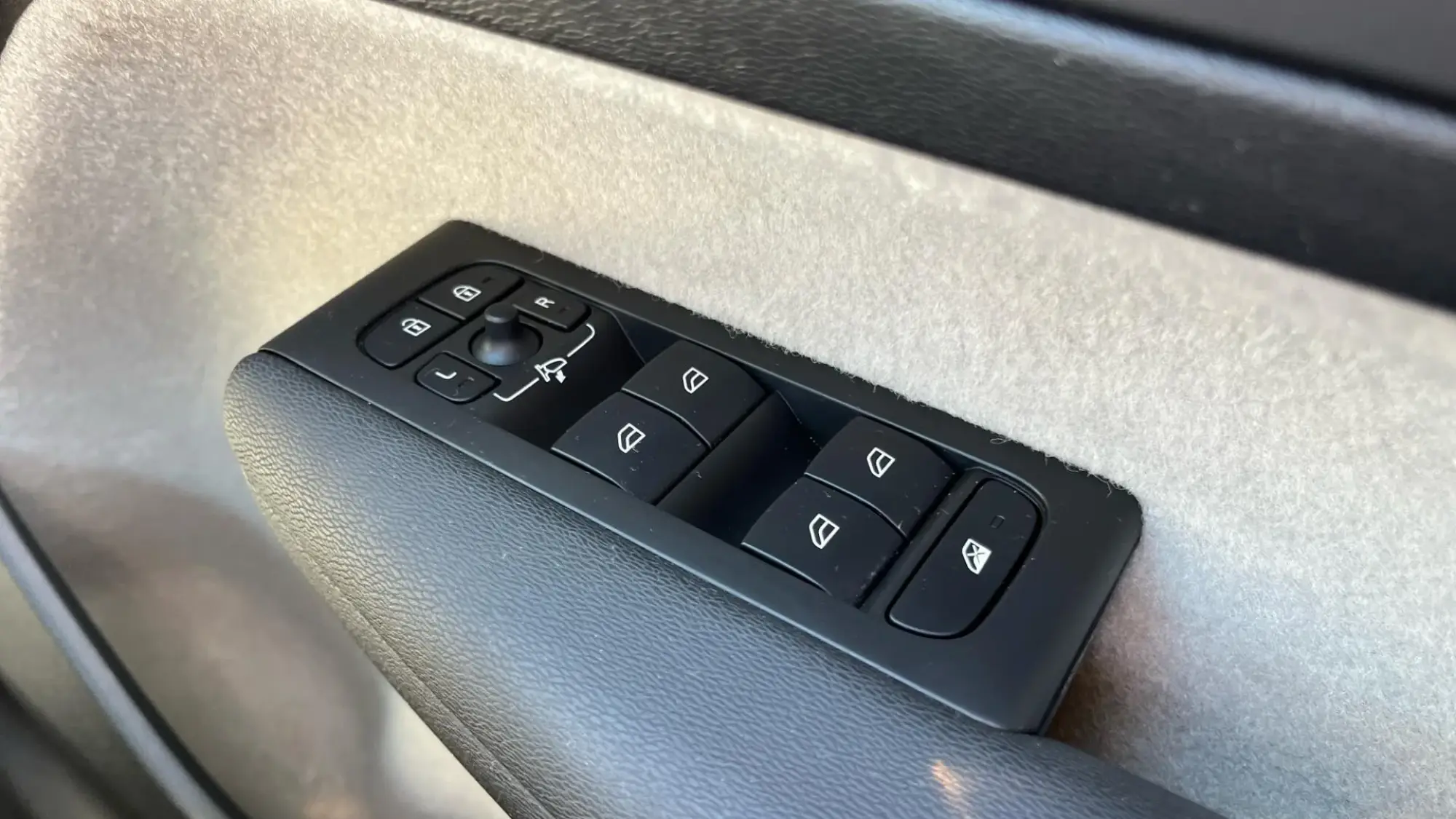 Volvo XC40 Image 23