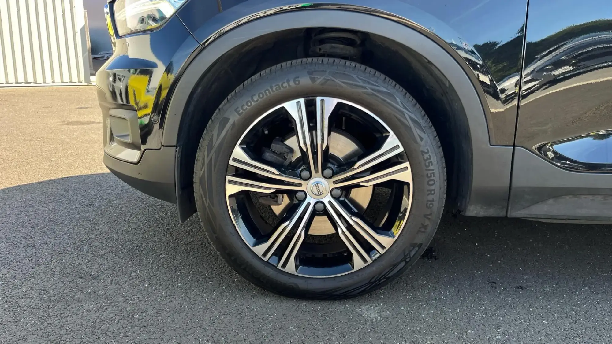 Volvo XC40 Image 40