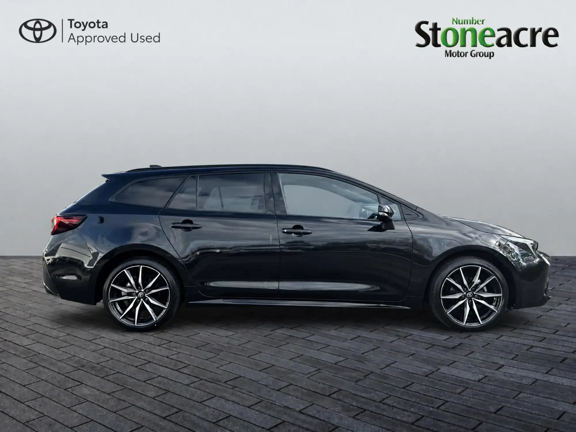 Toyota Corolla Hatchback Image 2 Toyota Corolla Hatchback Image 2