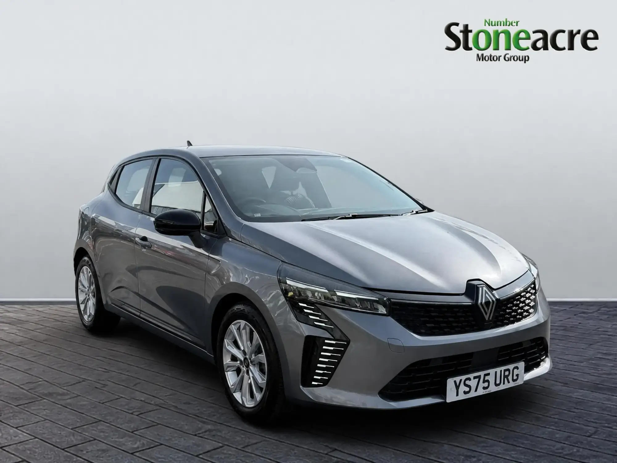 Renault Clio 1.0 TCe 90 Evolution 5dr YS75URG Image 1