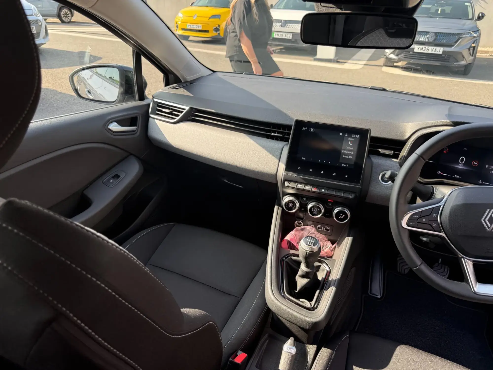 Renault Clio Image 10