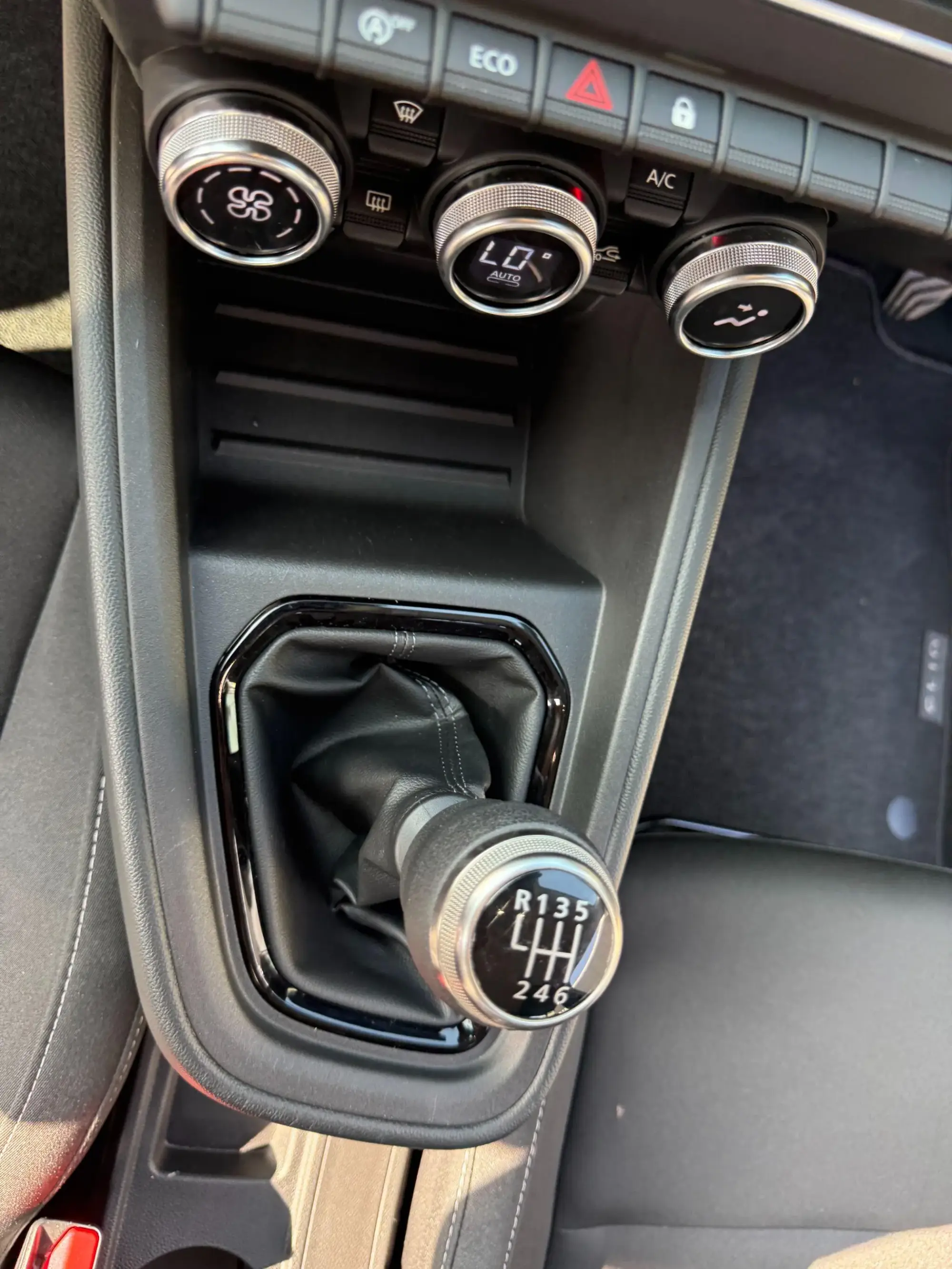 Renault Clio Image 20