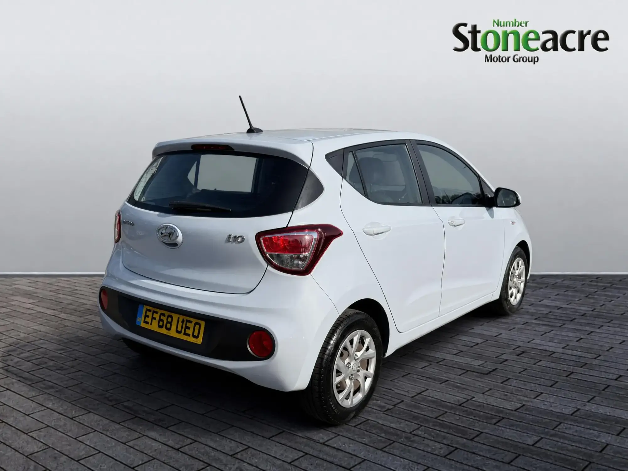 Hyundai i10 Image 3 Hyundai i10 Image 3