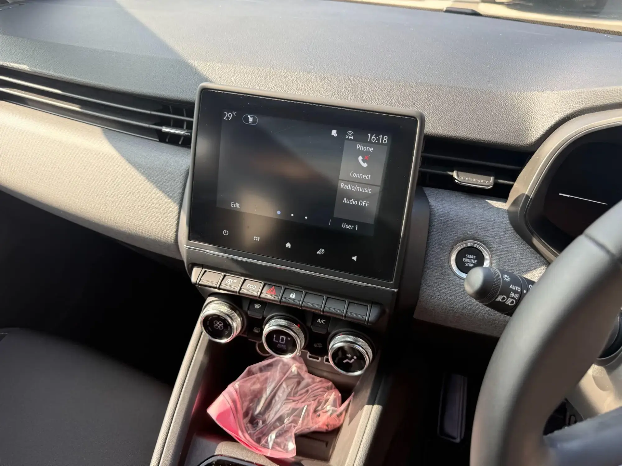Renault Clio Image 28