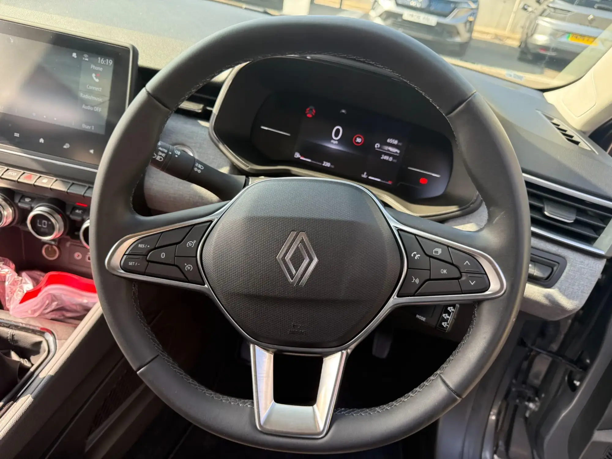 Renault Clio Image 32