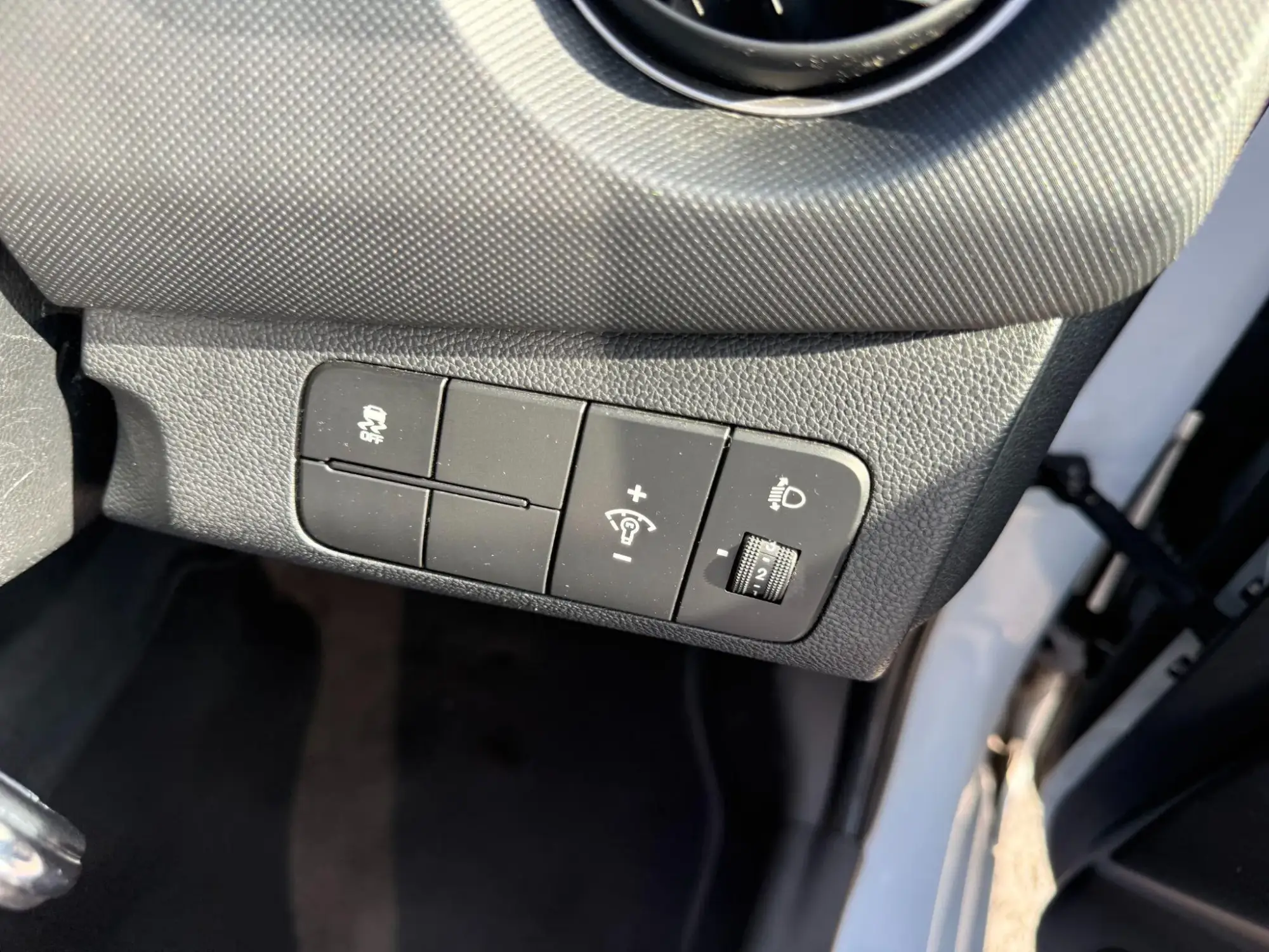 Hyundai i10 Image 21 Hyundai i10 Image 21