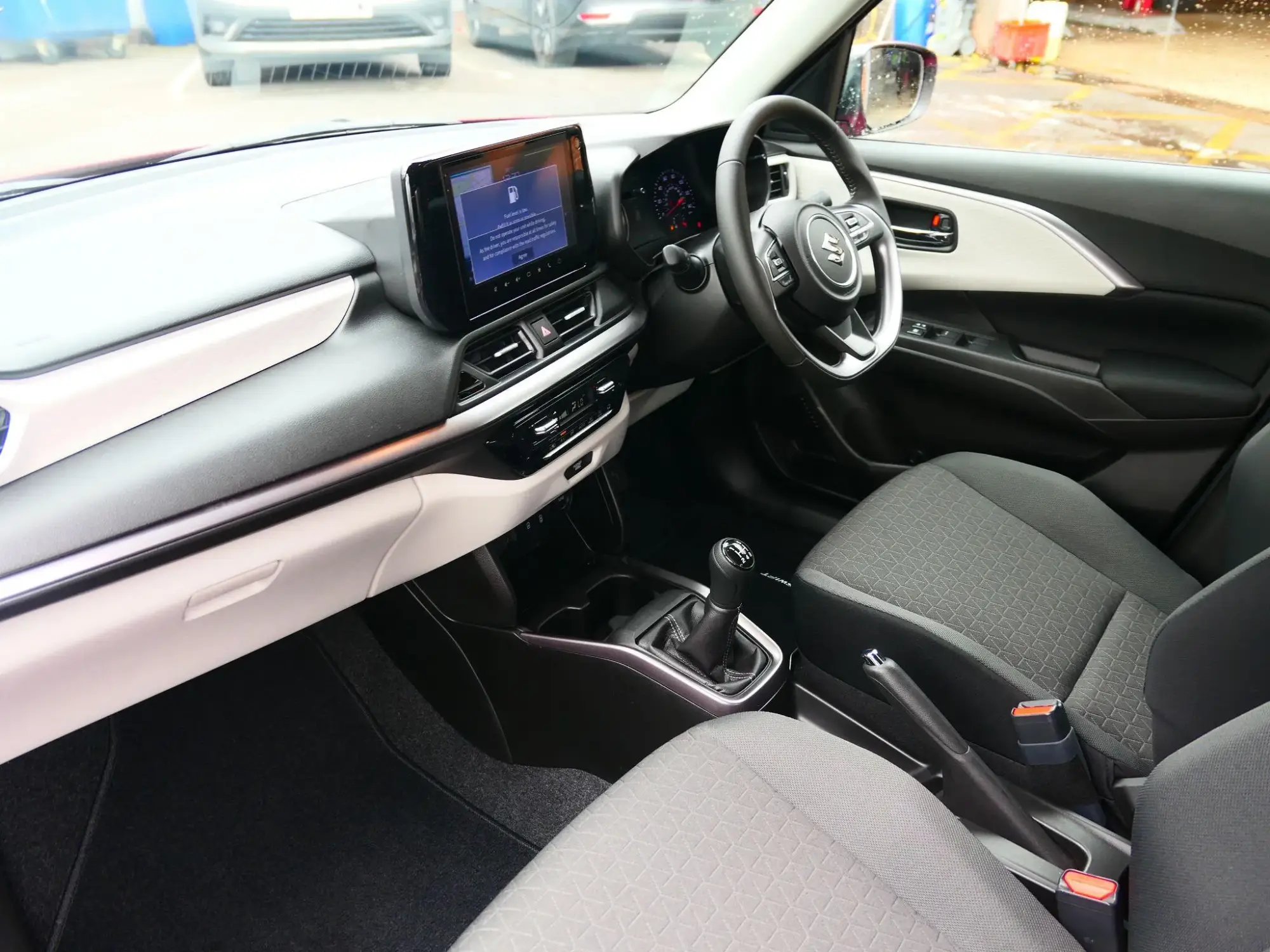 Suzuki Swift Image 30 Suzuki Swift Image 30
