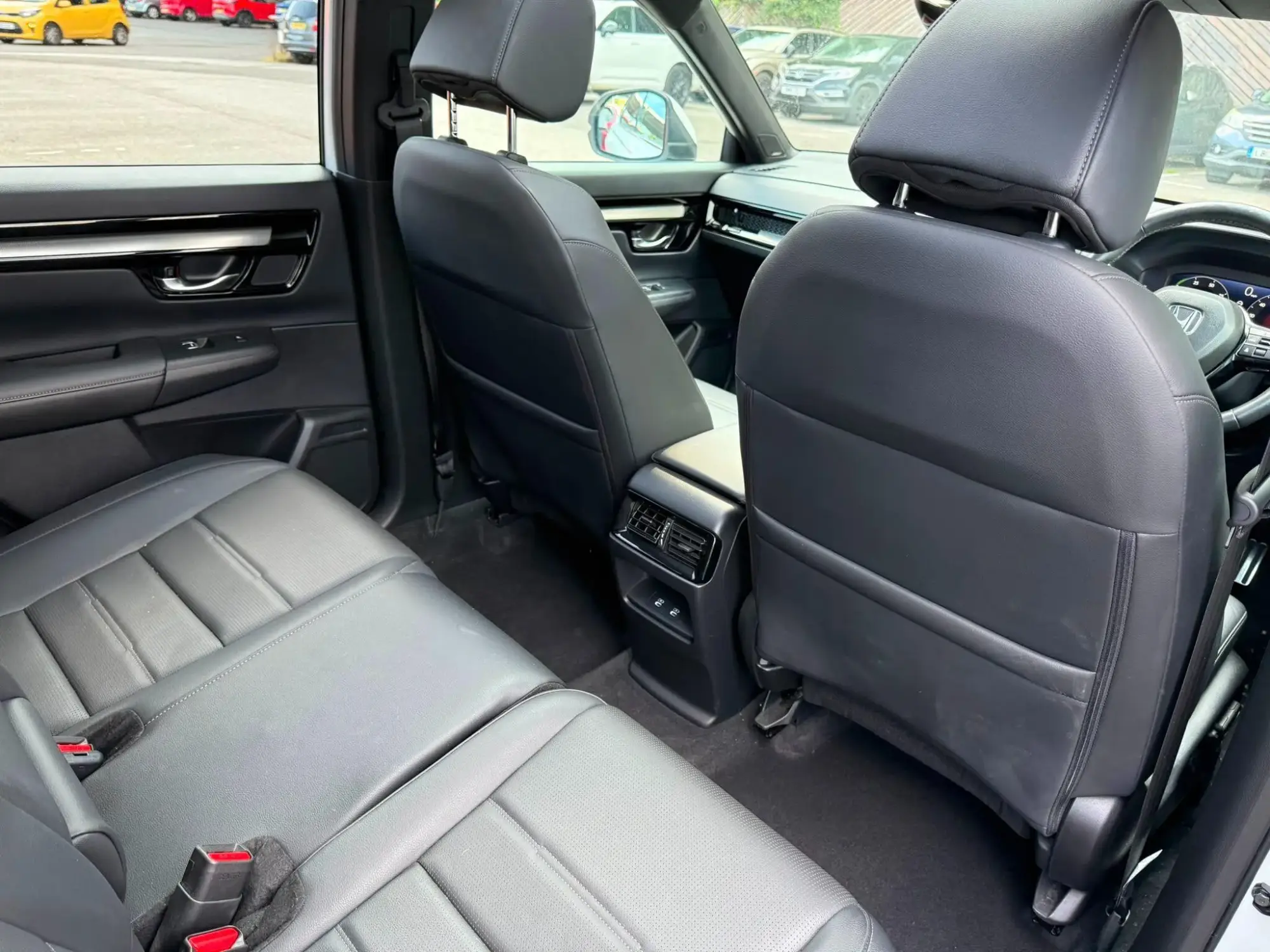 Honda CR-V Plug-in Hybrid Image 13
