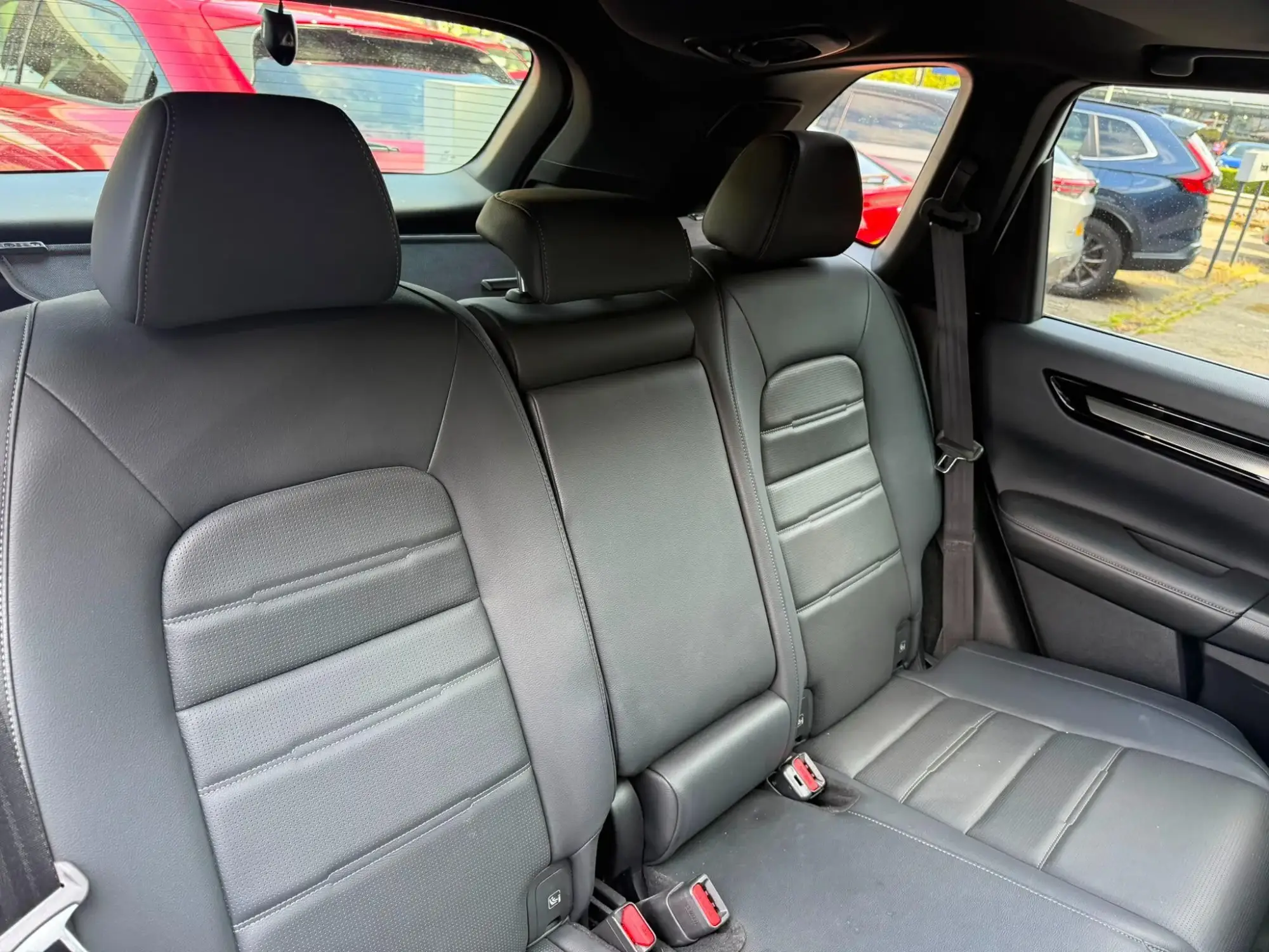Honda CR-V Plug-in Hybrid Image 14