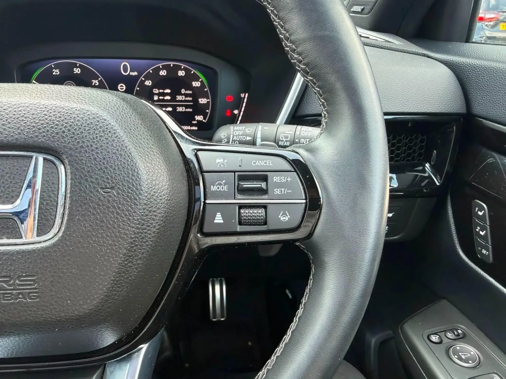 Honda CR-V Plug-in Hybrid Image 17
