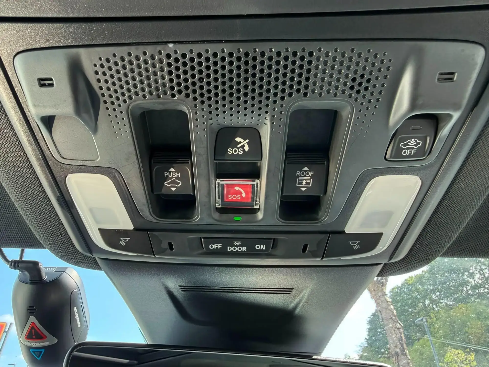 Honda CR-V Plug-in Hybrid Image 21