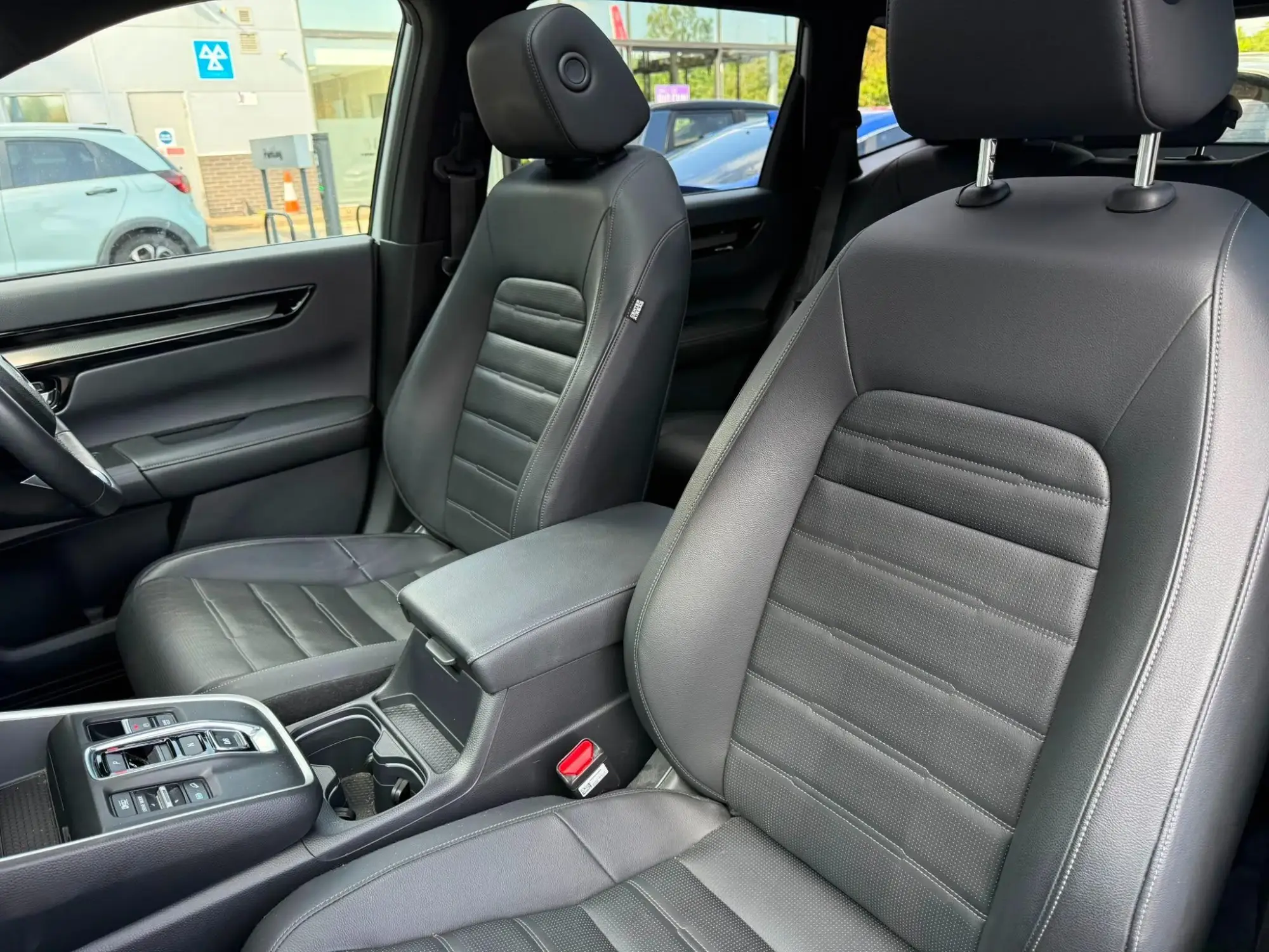 Honda CR-V Plug-in Hybrid Image 28