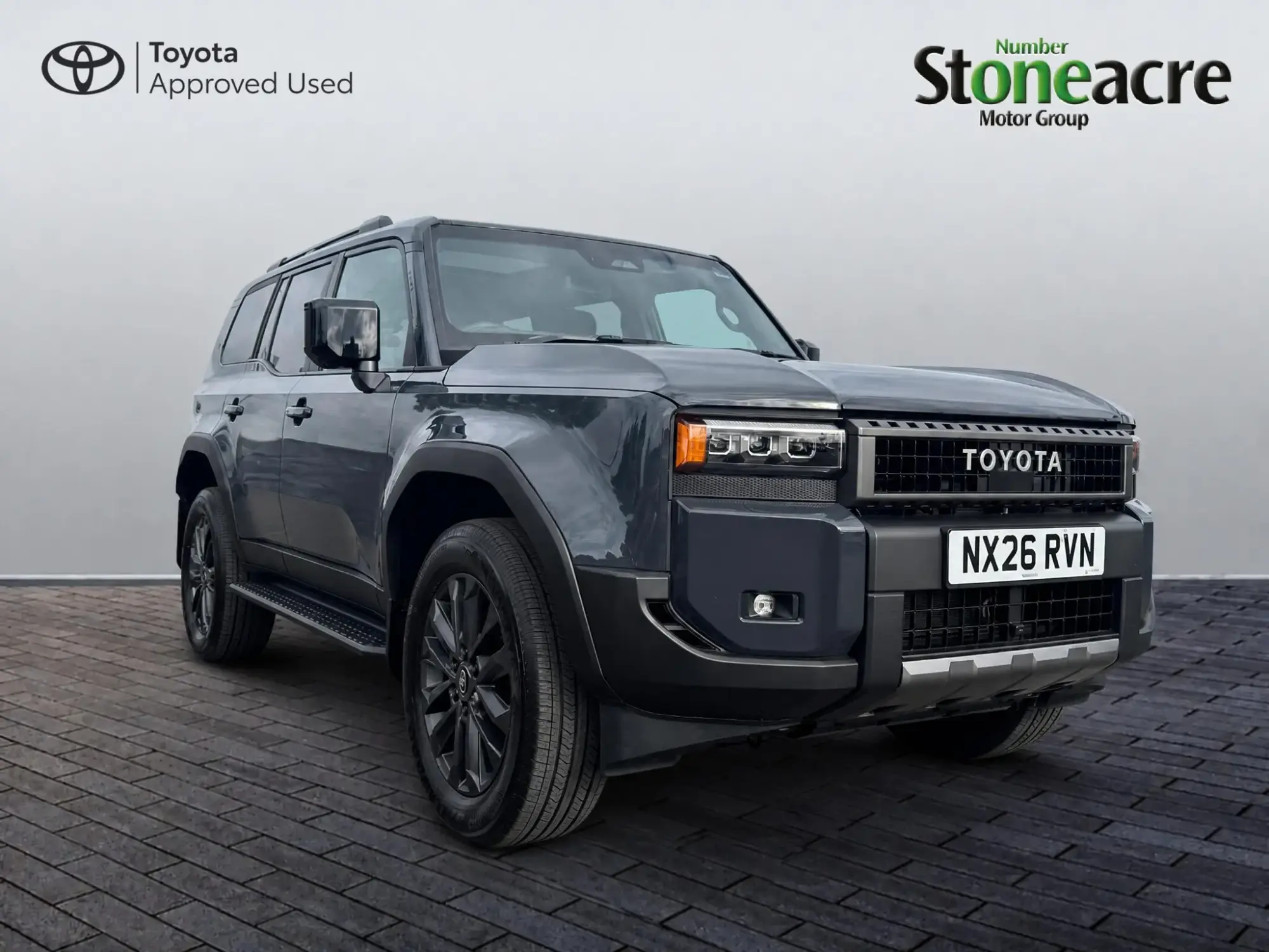 Toyota Land Cruiser Image 1
