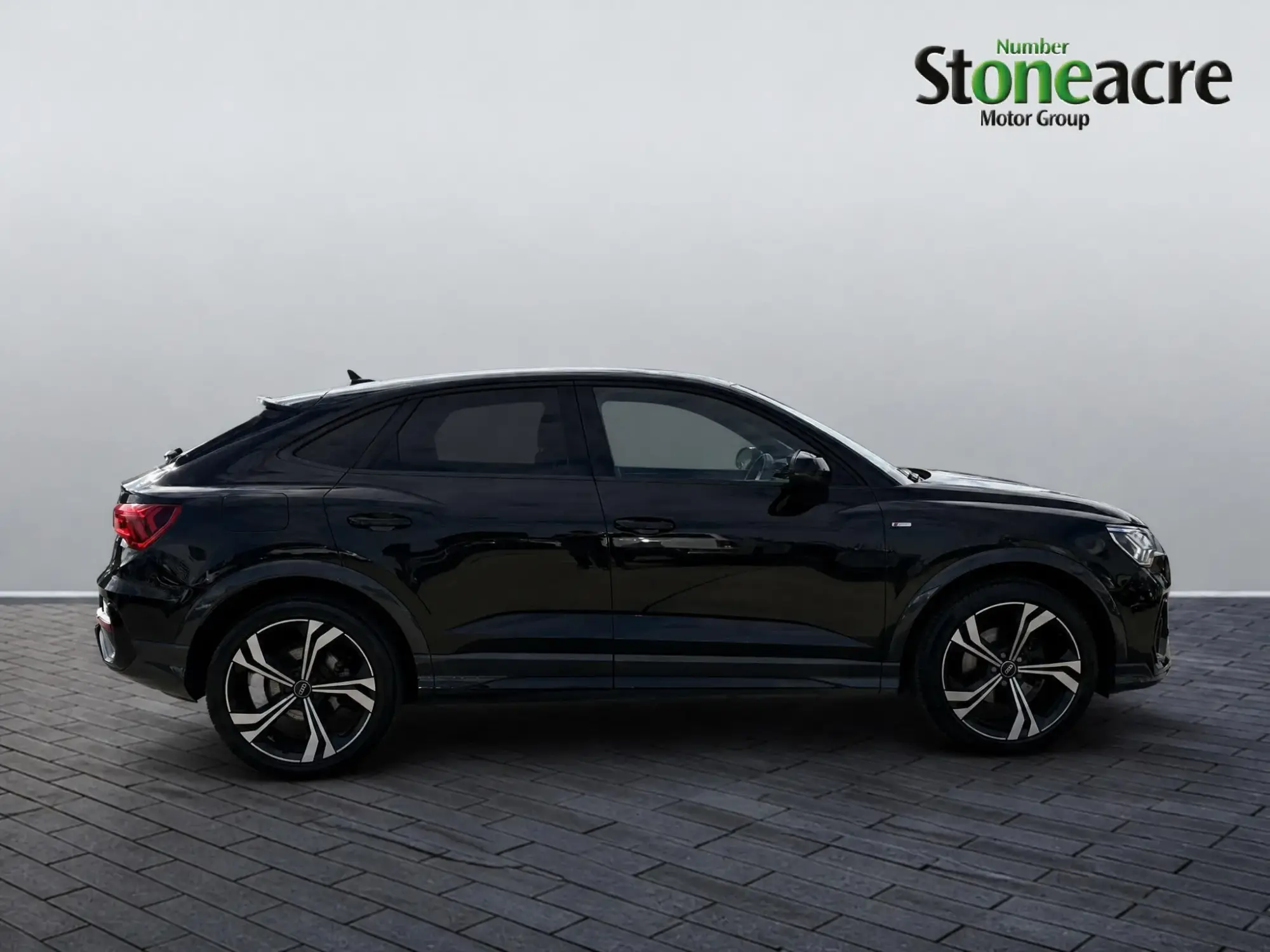 Audi Q3 1.5 TFSI CoD 35 Edition 1 Sportback Euro 6 (s/s) 5dr BT70FVS Image 2 Audi Q3 1.5 TFSI CoD 35 Edition 1 Sportback Euro 6 (s/s) 5dr BT70FVS Image 2