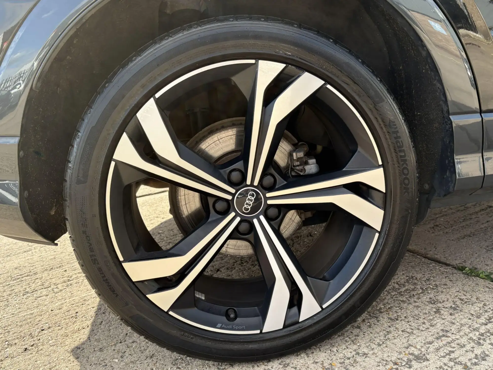 Audi Q3 Image 9