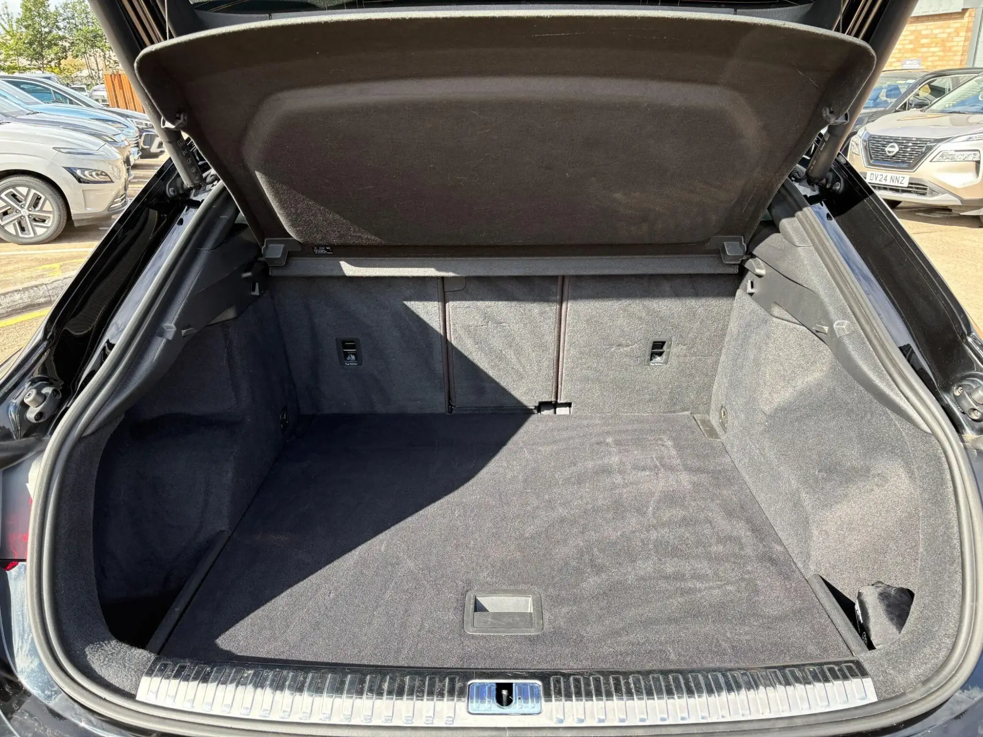 Audi Q3 Image 10