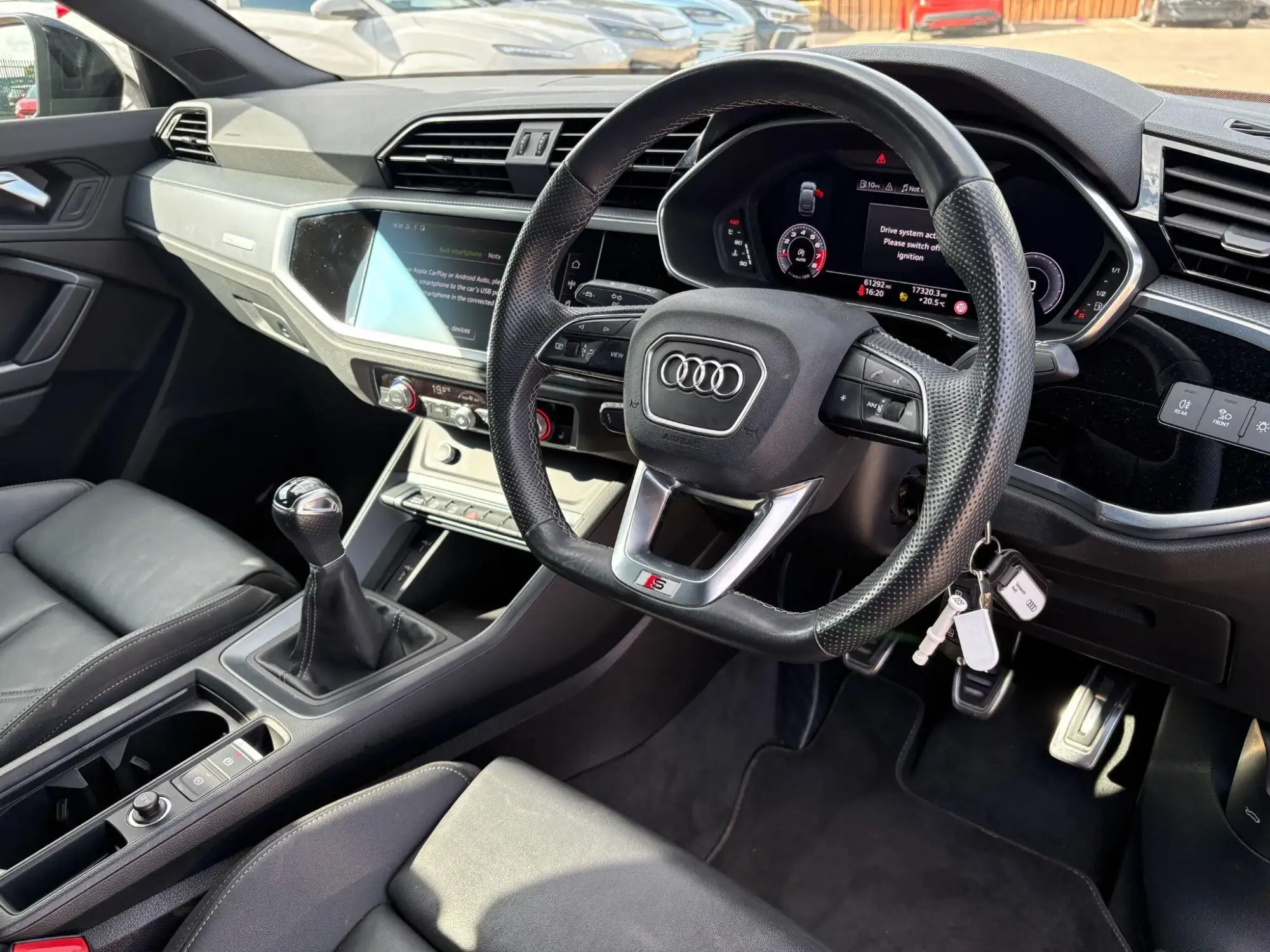 Audi Q3 Image 14