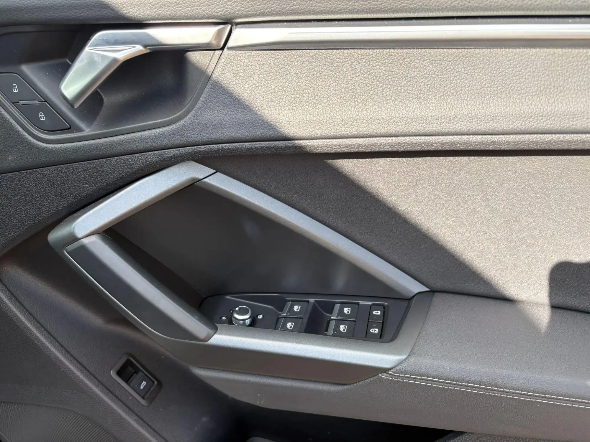 Audi Q3 Image 16