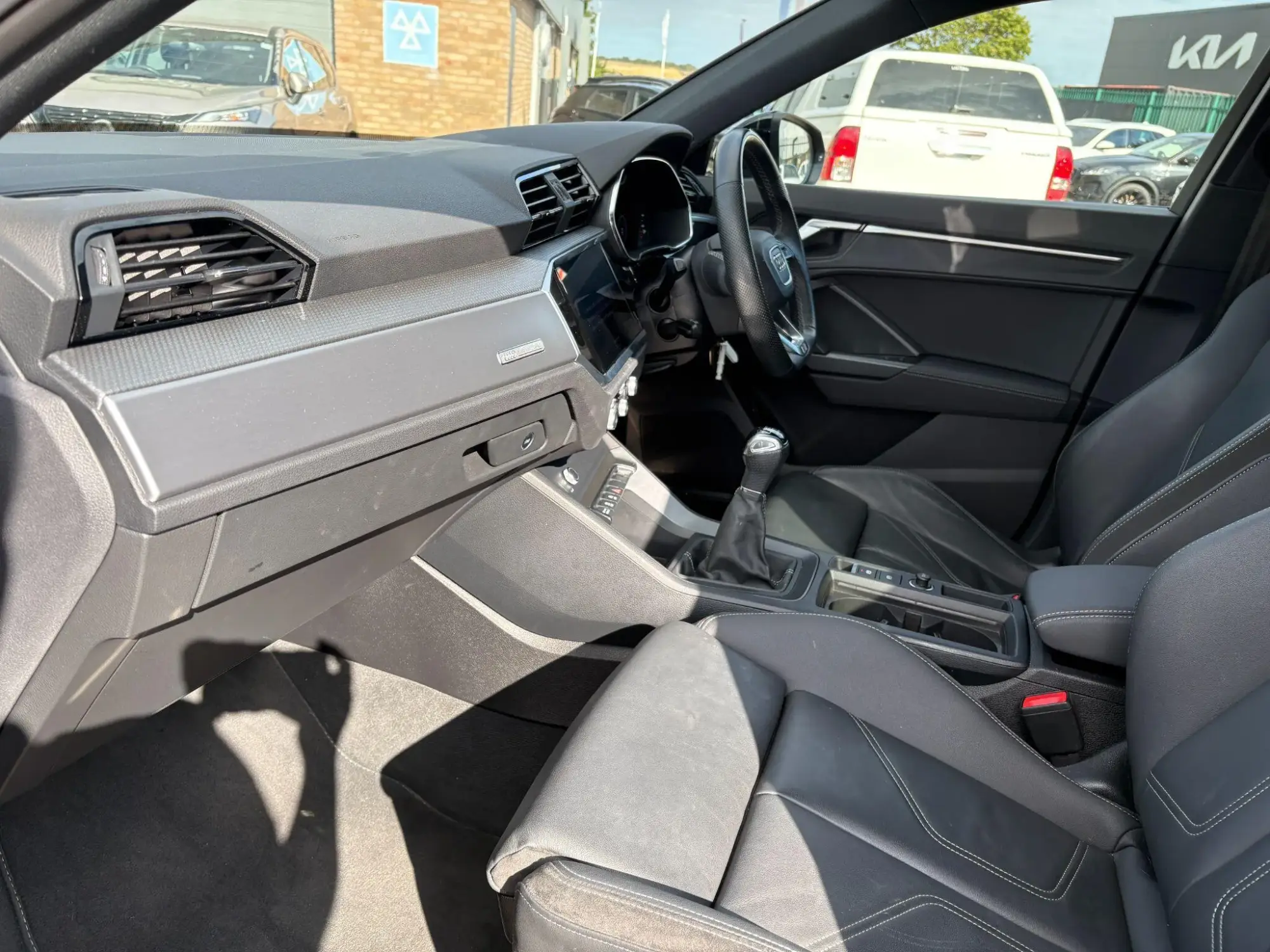 Audi Q3 Image 20